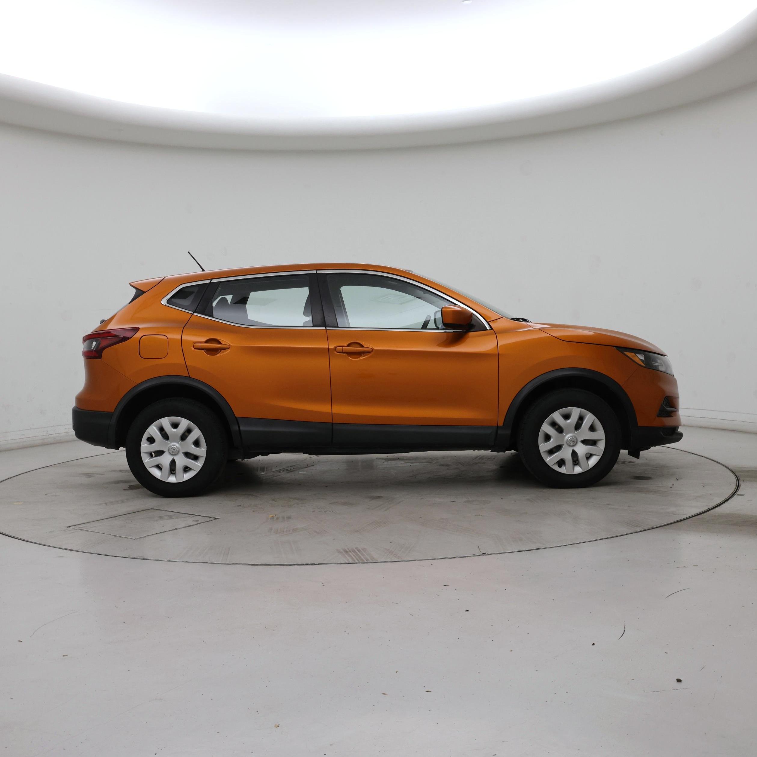 Thumbnail: 2020 Nissan Rogue Sport - 7