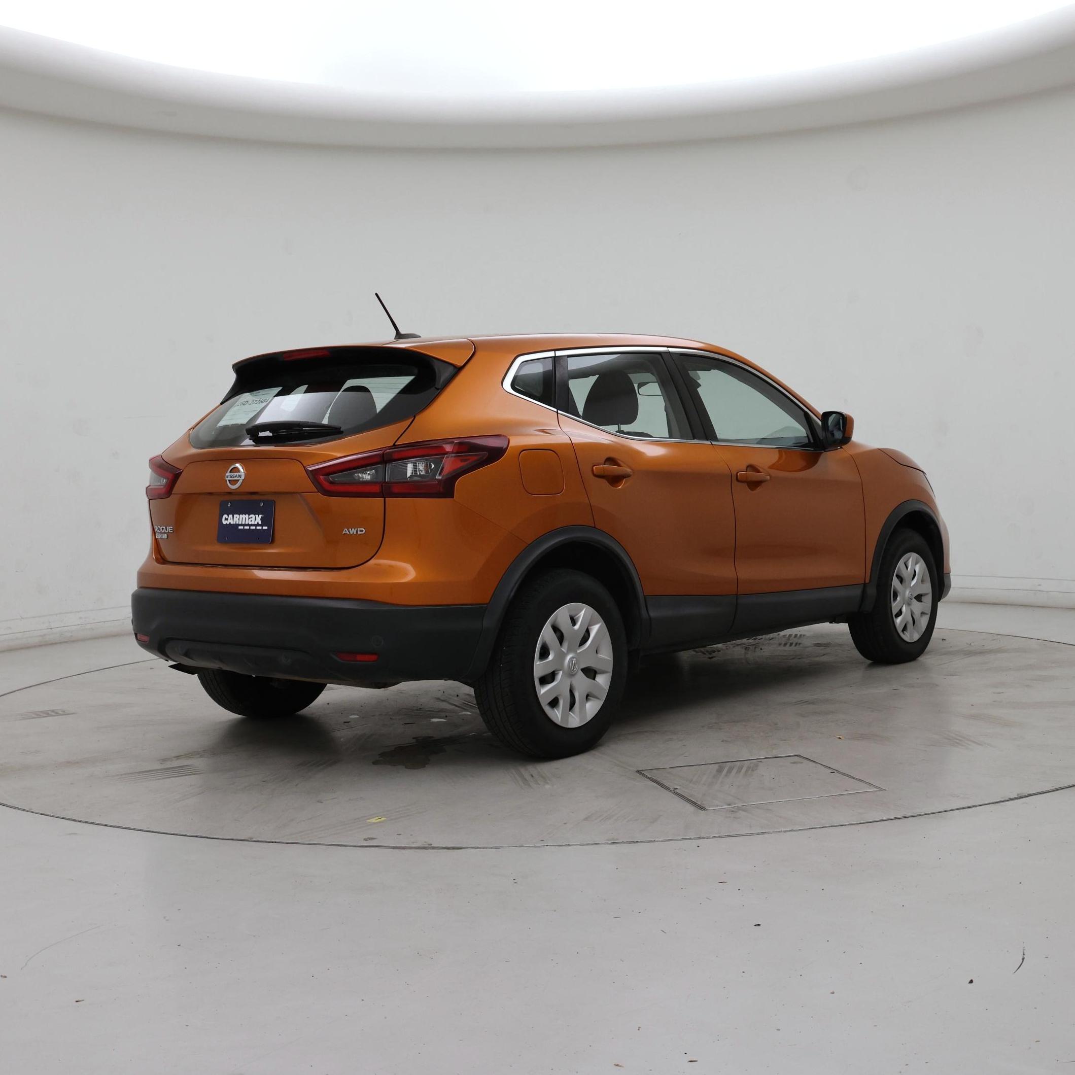 Thumbnail: 2020 Nissan Rogue Sport - 8