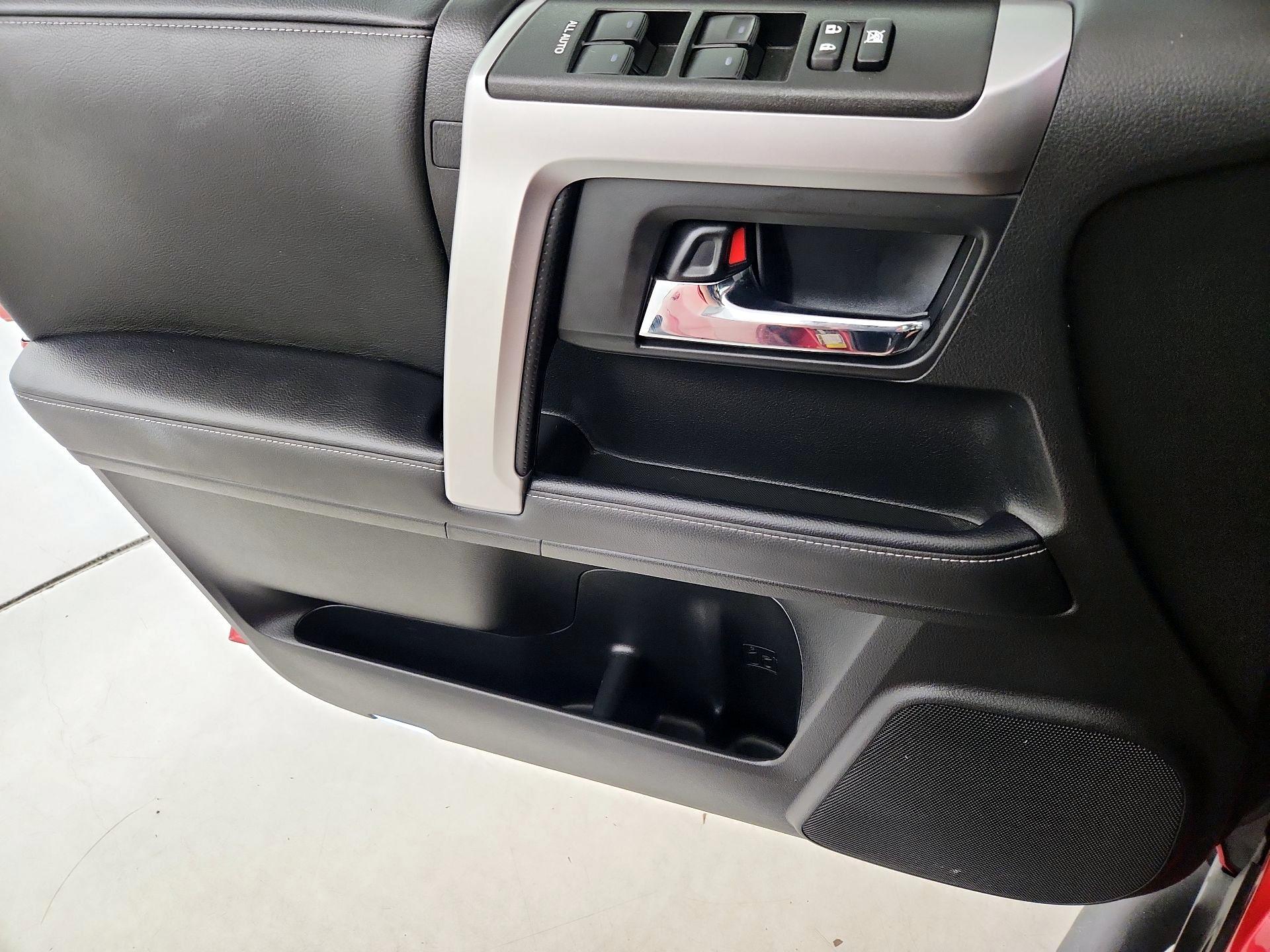 Thumbnail: 2024 Toyota 4Runner - 12