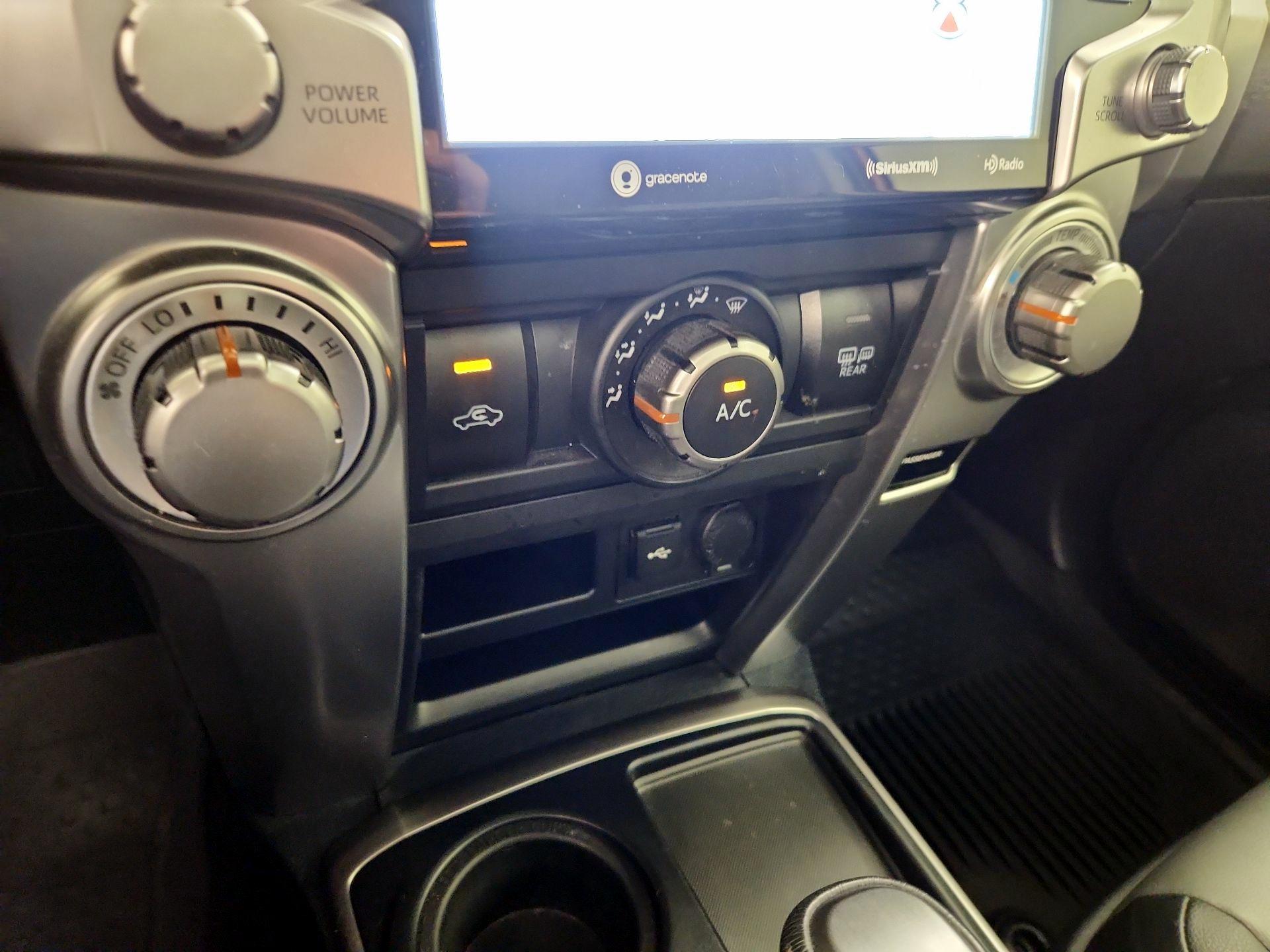 Thumbnail: 2024 Toyota 4Runner - 17