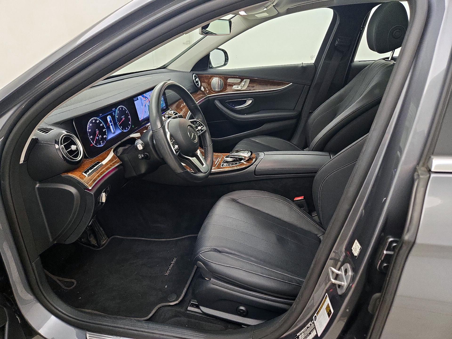 Thumbnail: 2019 Mercedes-Benz E-Class - 11