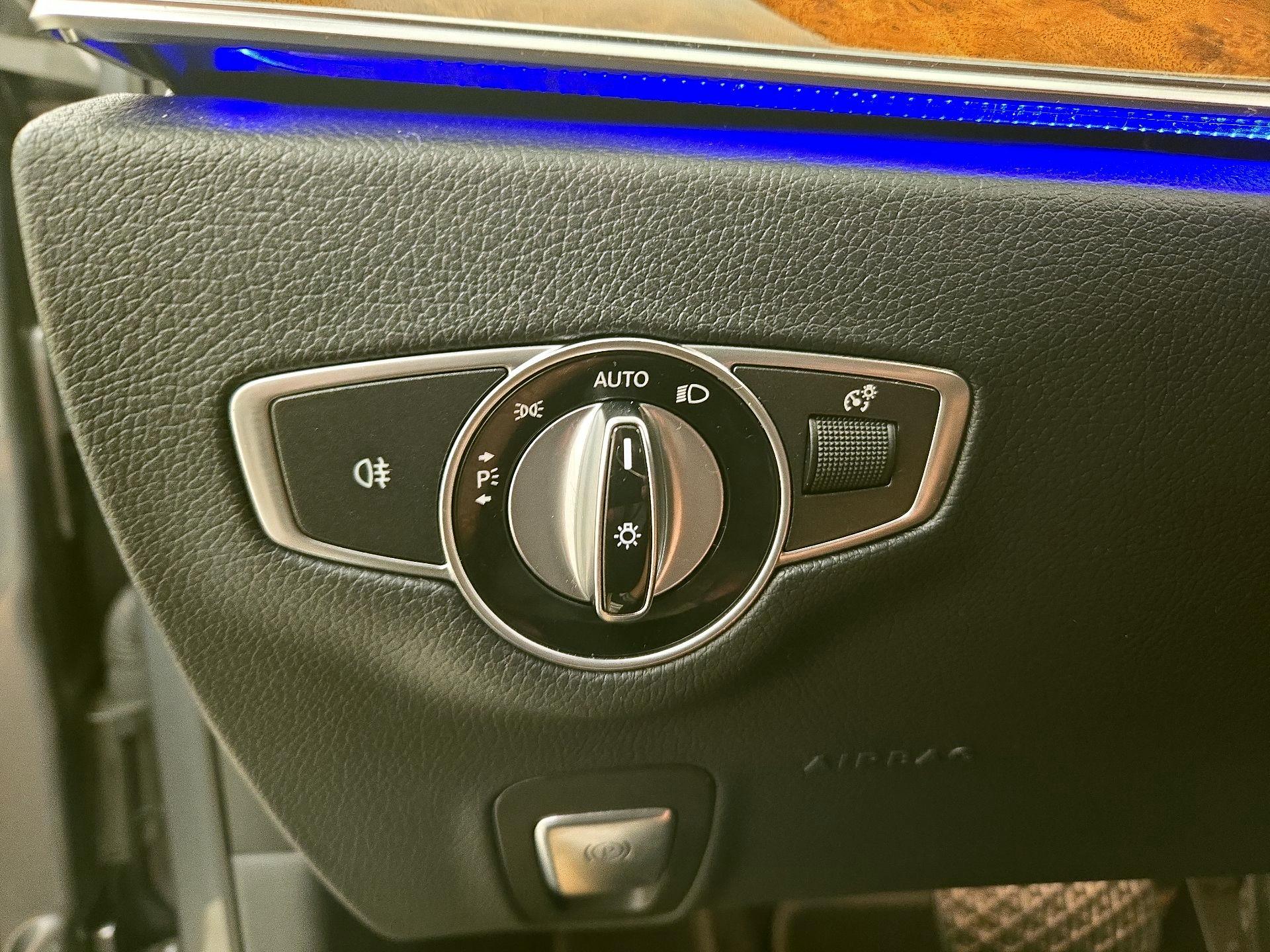 Thumbnail: 2019 Mercedes-Benz E-Class - 13