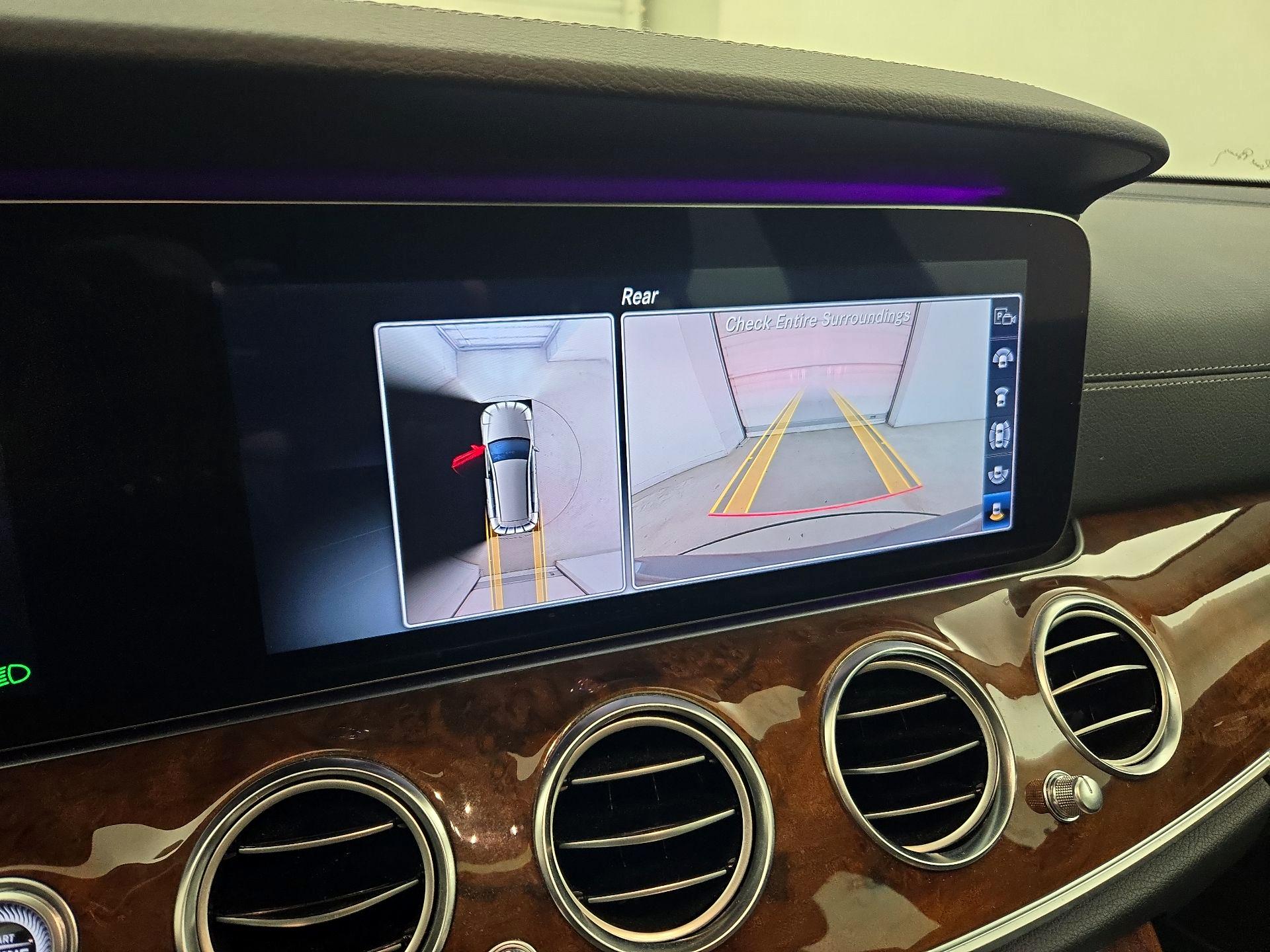 Thumbnail: 2019 Mercedes-Benz E-Class - 15
