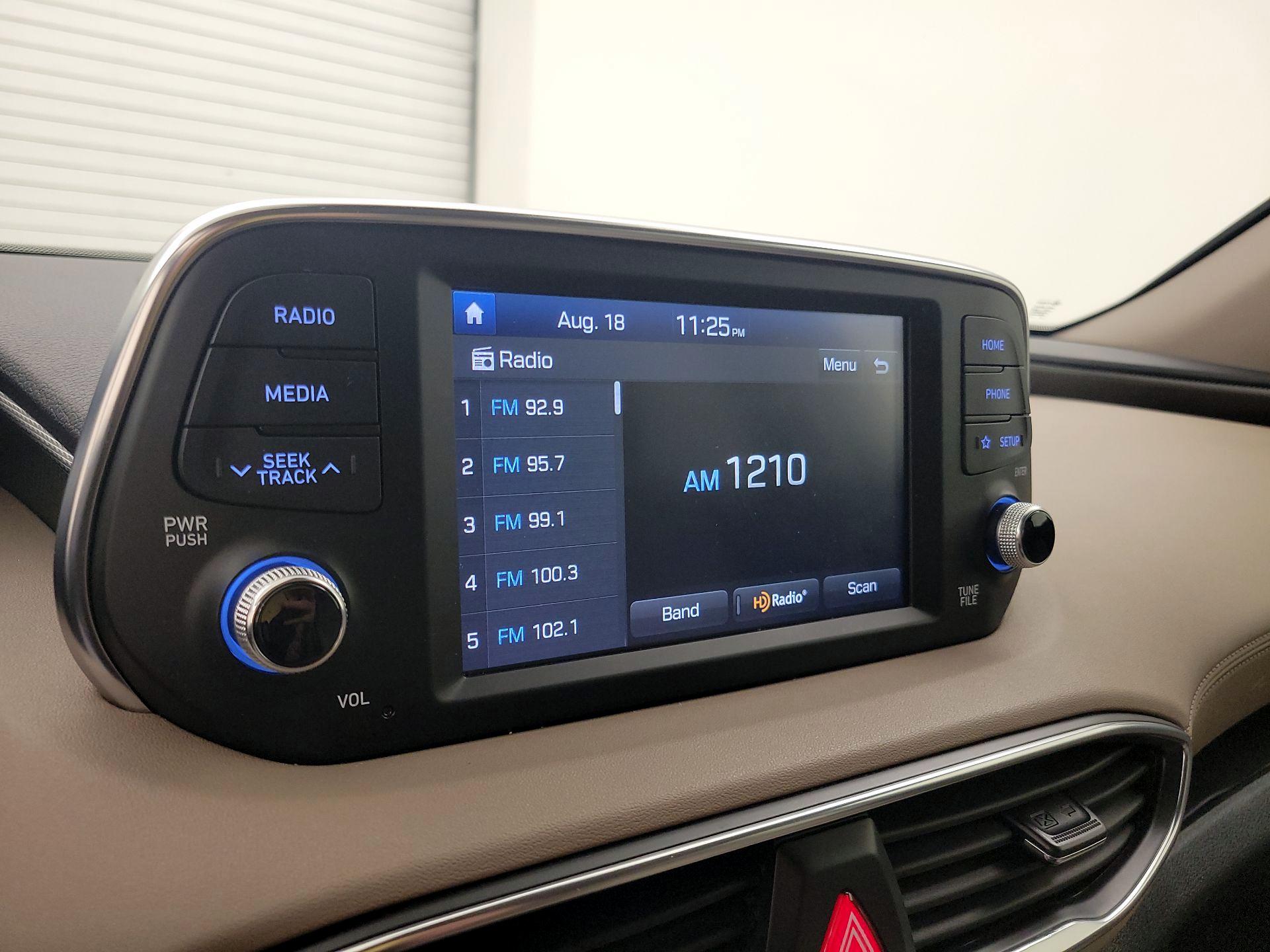 Thumbnail: 2019 Hyundai Santa Fe - 15