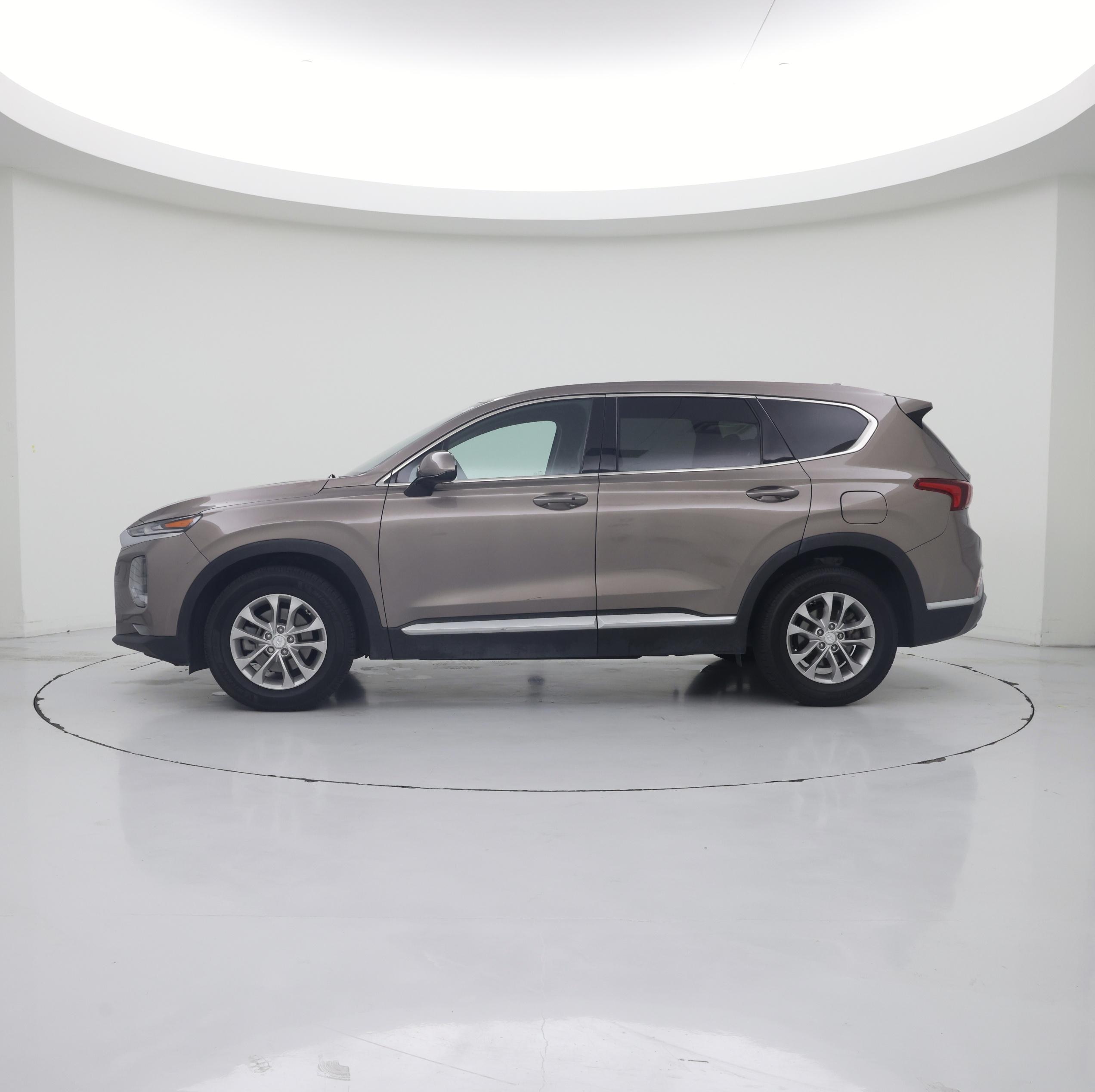Thumbnail: 2019 Hyundai Santa Fe - 3
