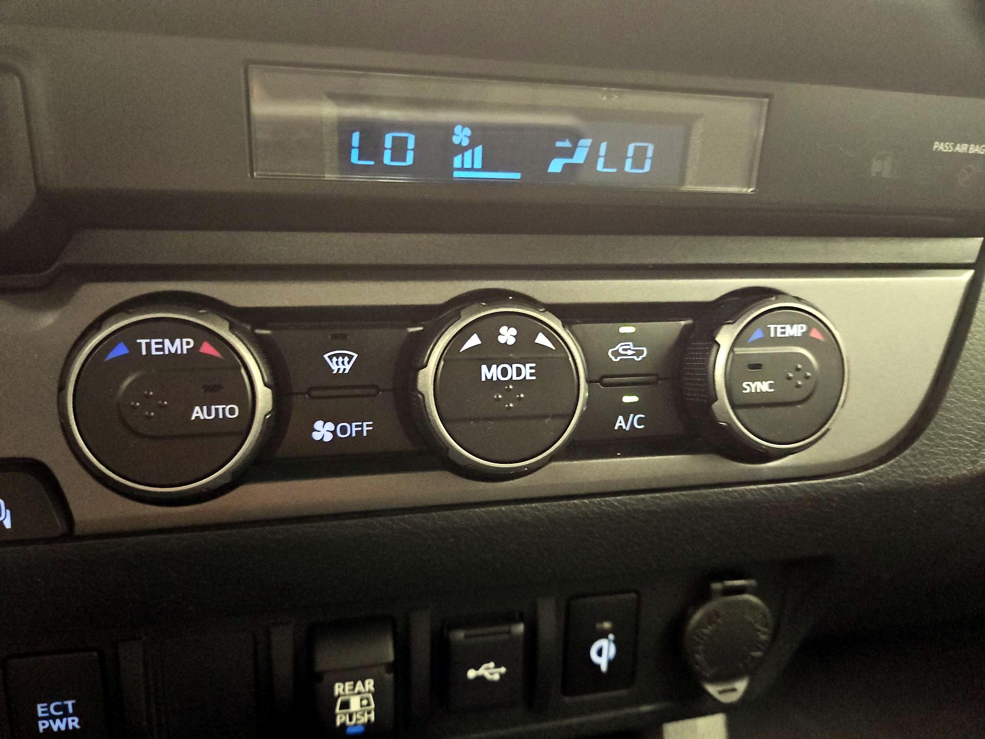 Thumbnail: 2022 Toyota Tacoma - 16