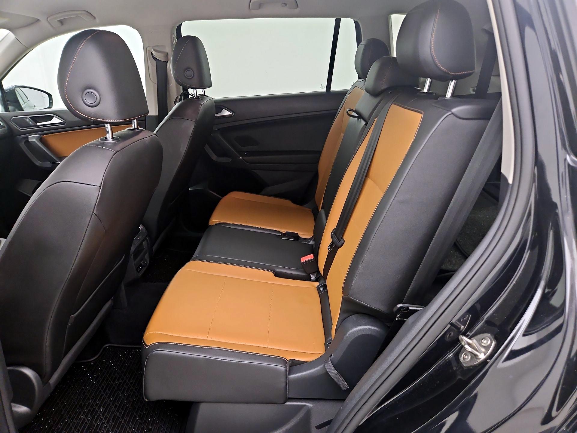 Thumbnail: 2018 Volkswagen Tiguan - 19