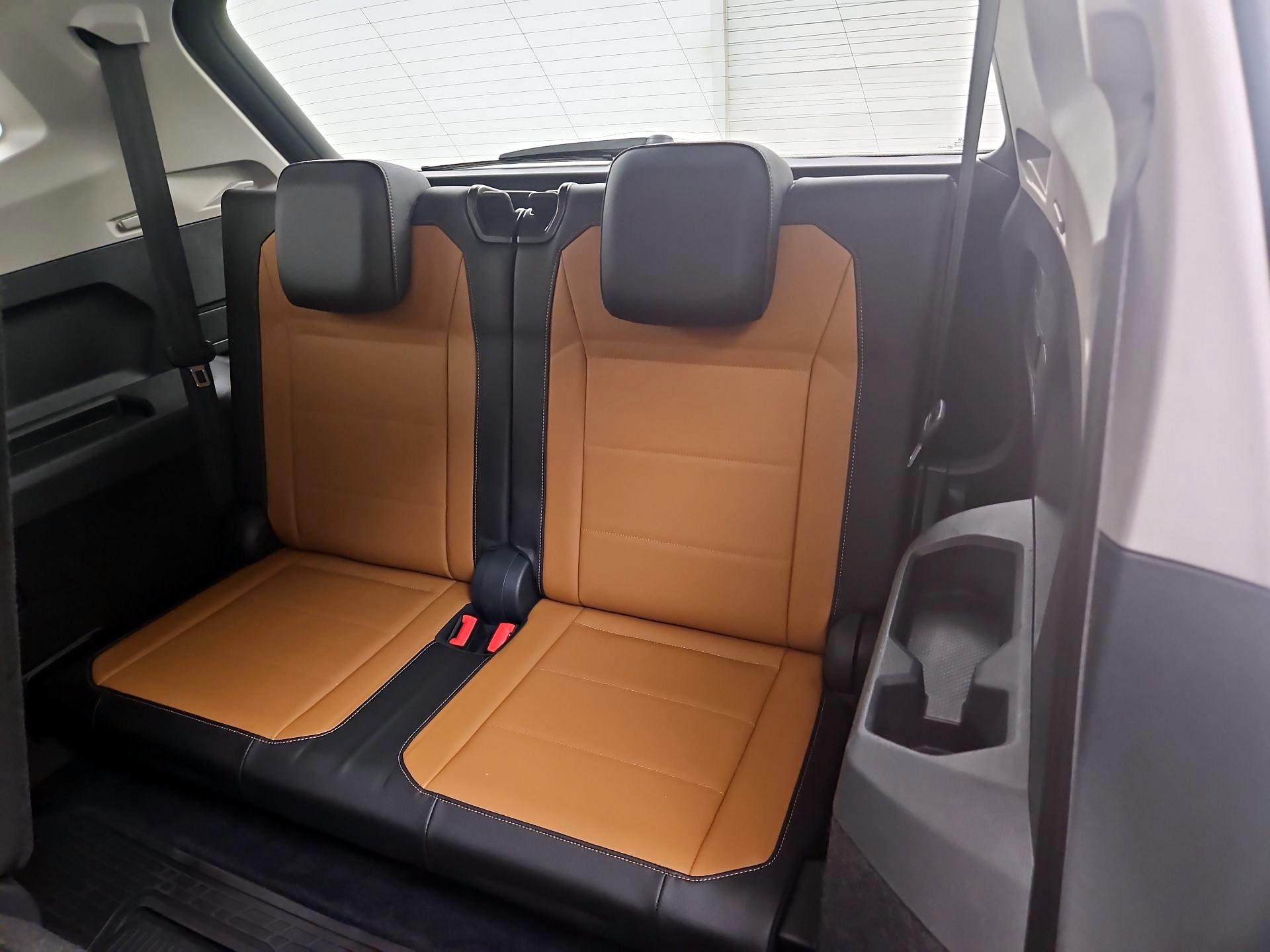 Thumbnail: 2018 Volkswagen Tiguan - 20