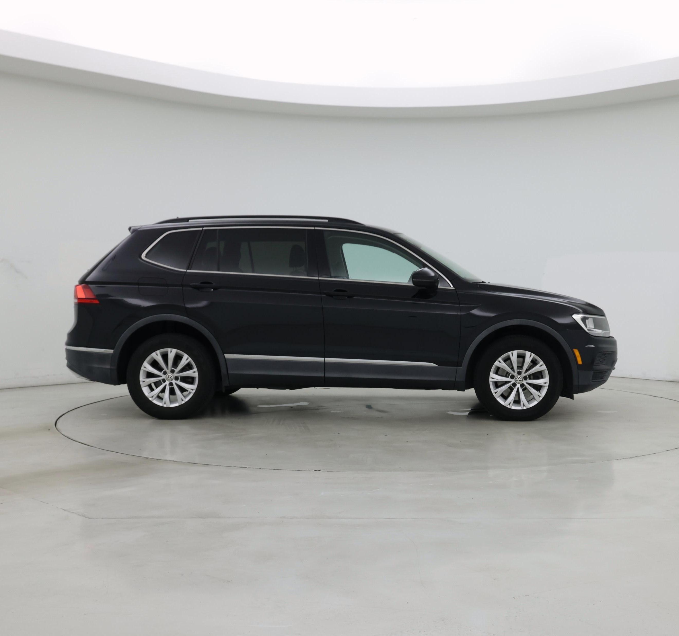 Thumbnail: 2018 Volkswagen Tiguan - 7