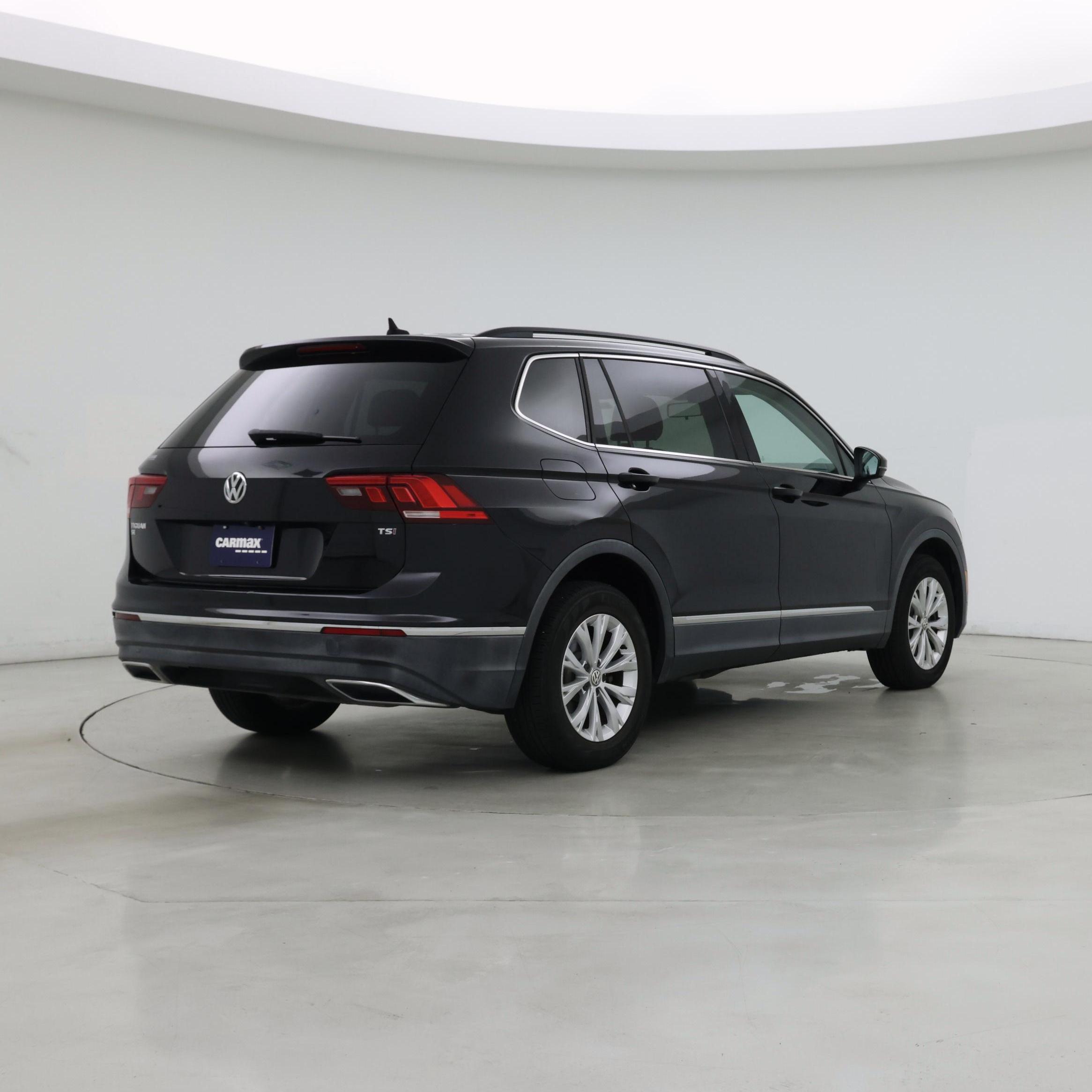 Thumbnail: 2018 Volkswagen Tiguan - 8