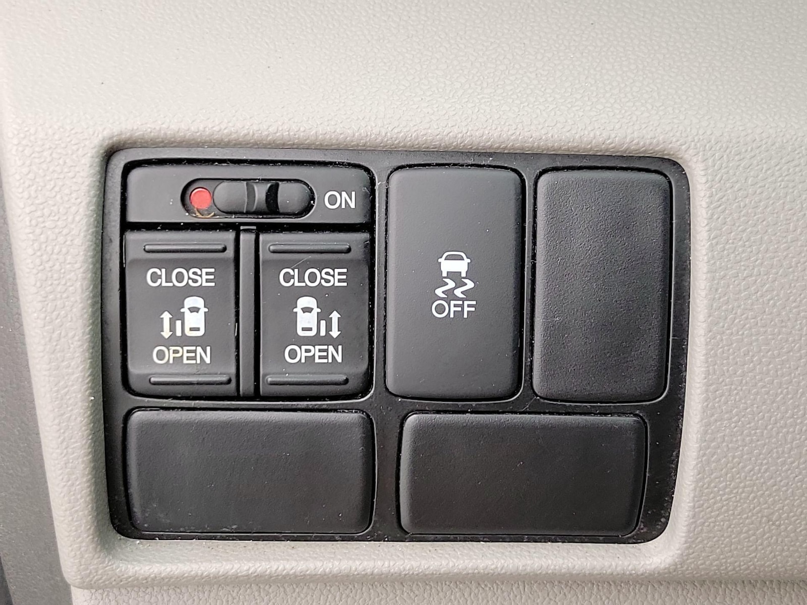 2016 Honda Odyssey SE - Photo 14