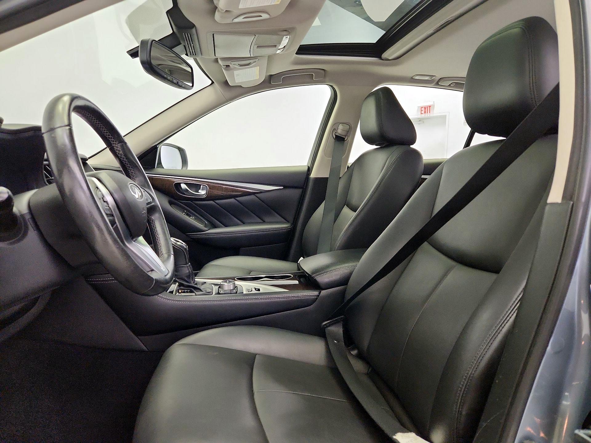 Thumbnail: 2018 INFINITI Q50 - 19