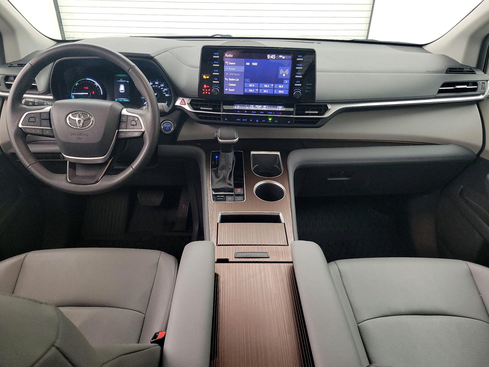 Thumbnail: 2024 Toyota Sienna - 9