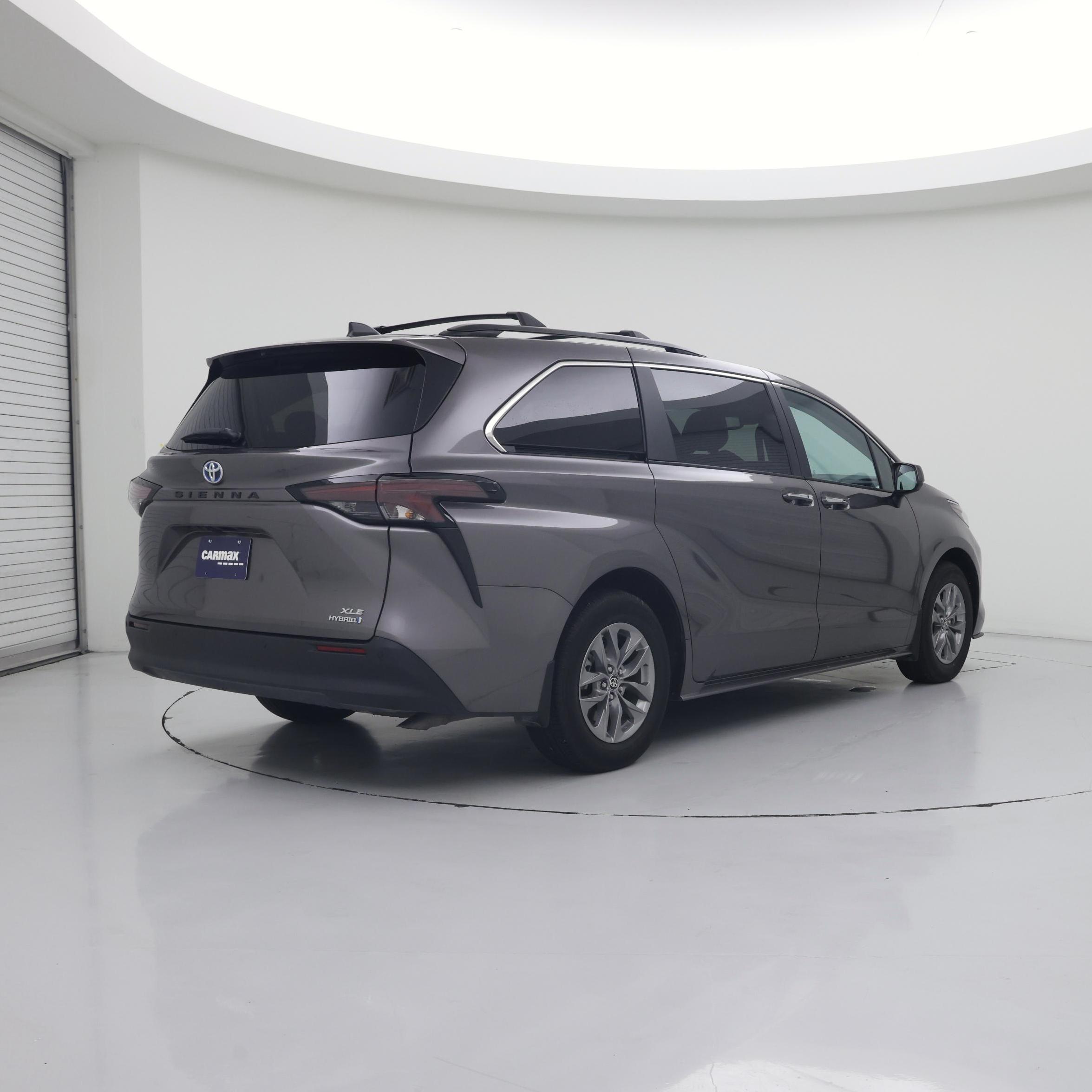Thumbnail: 2024 Toyota Sienna - 8