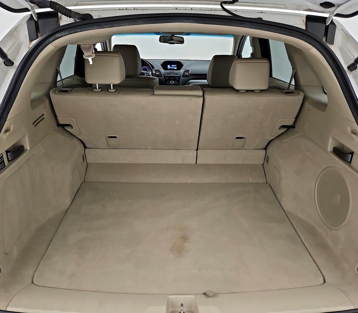 Trunk/Cargo (Seats Up)