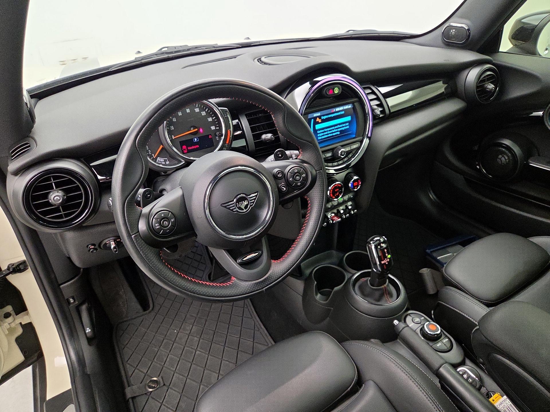 Thumbnail: 2020 MINI Cooper Hardtop - 9