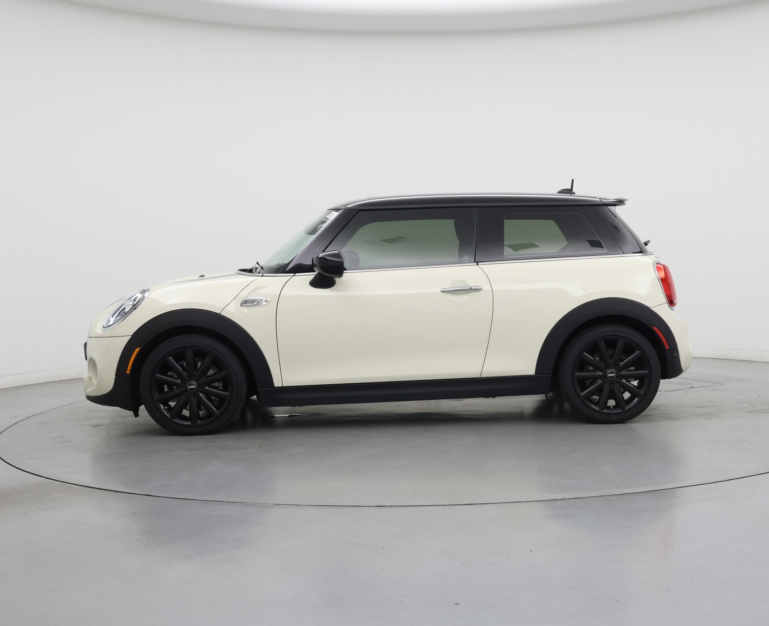 Thumbnail: 2020 MINI Cooper Hardtop - 3