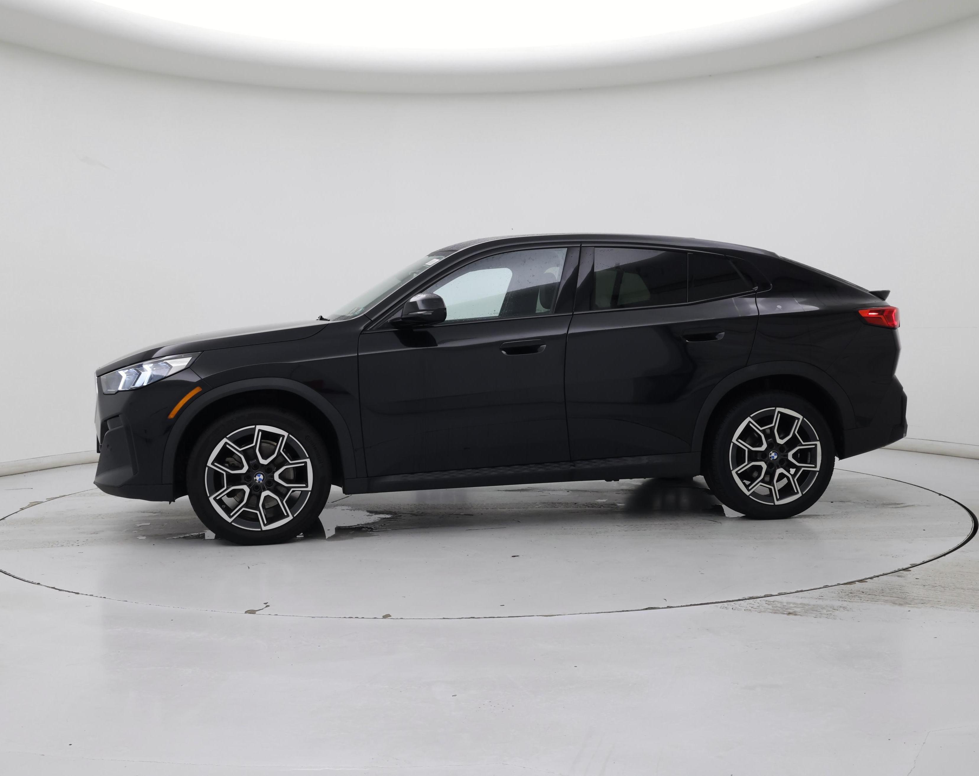 Thumbnail: 2024 BMW X2 - 3