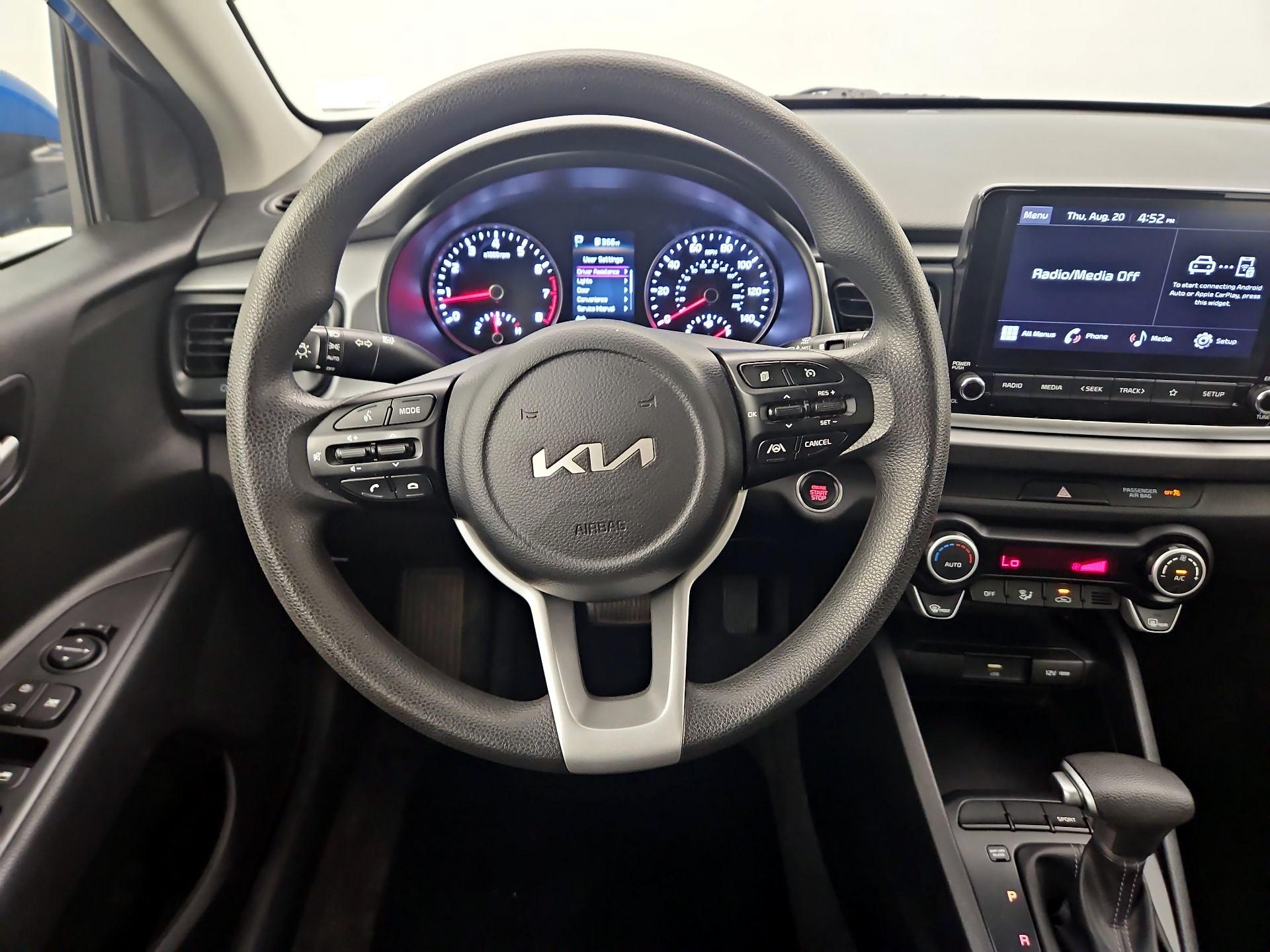 Thumbnail: 2023 Kia Rio - 10