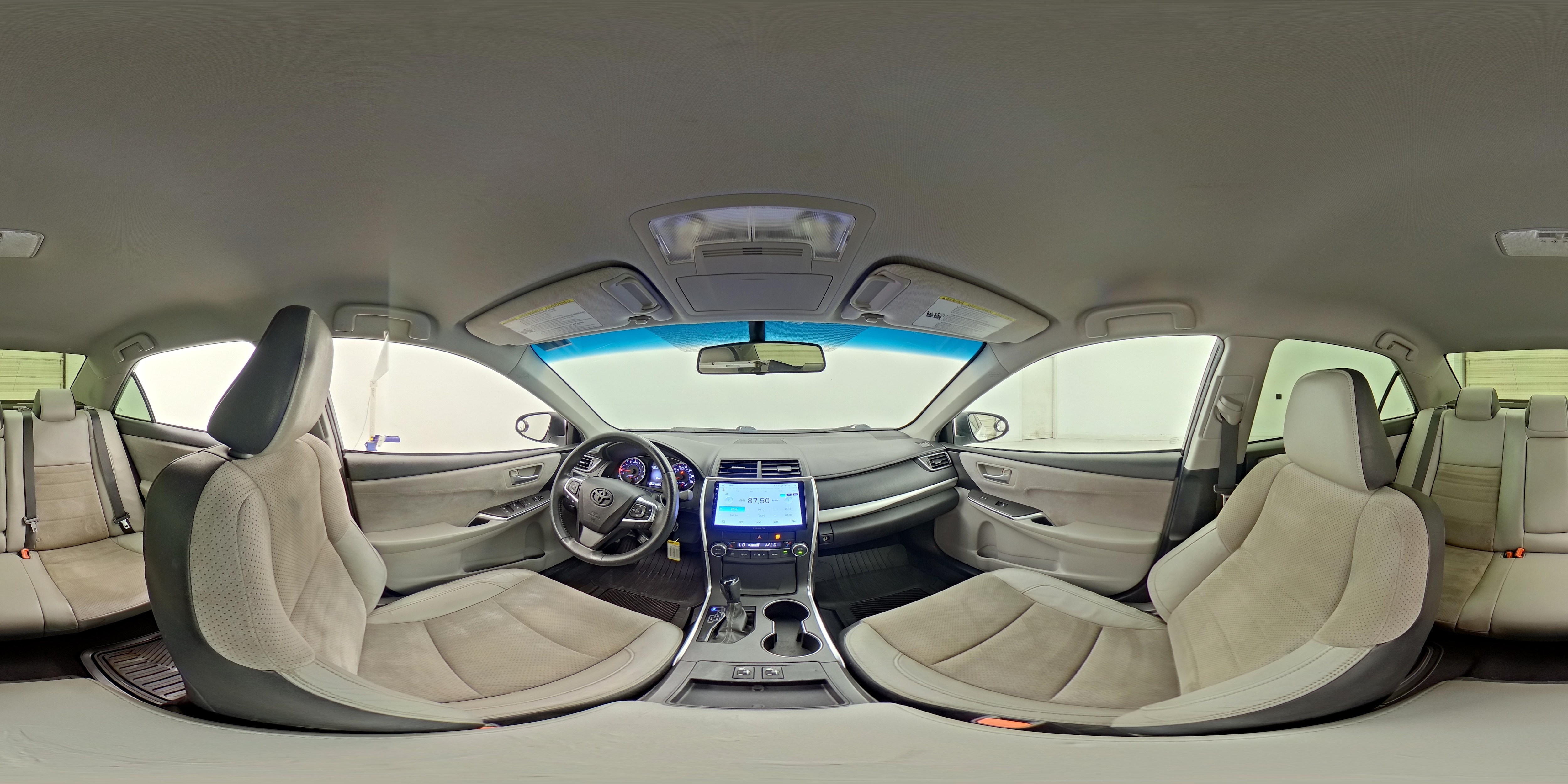 2015 Toyota Camry XSE - Photo 24