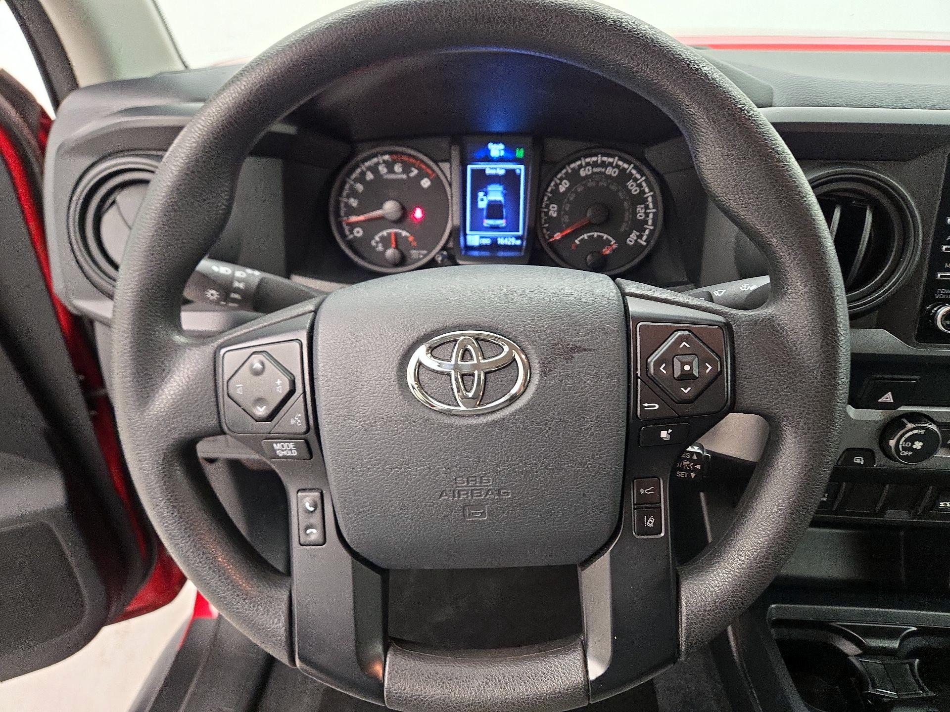 Thumbnail: 2020 Toyota Tacoma - 10