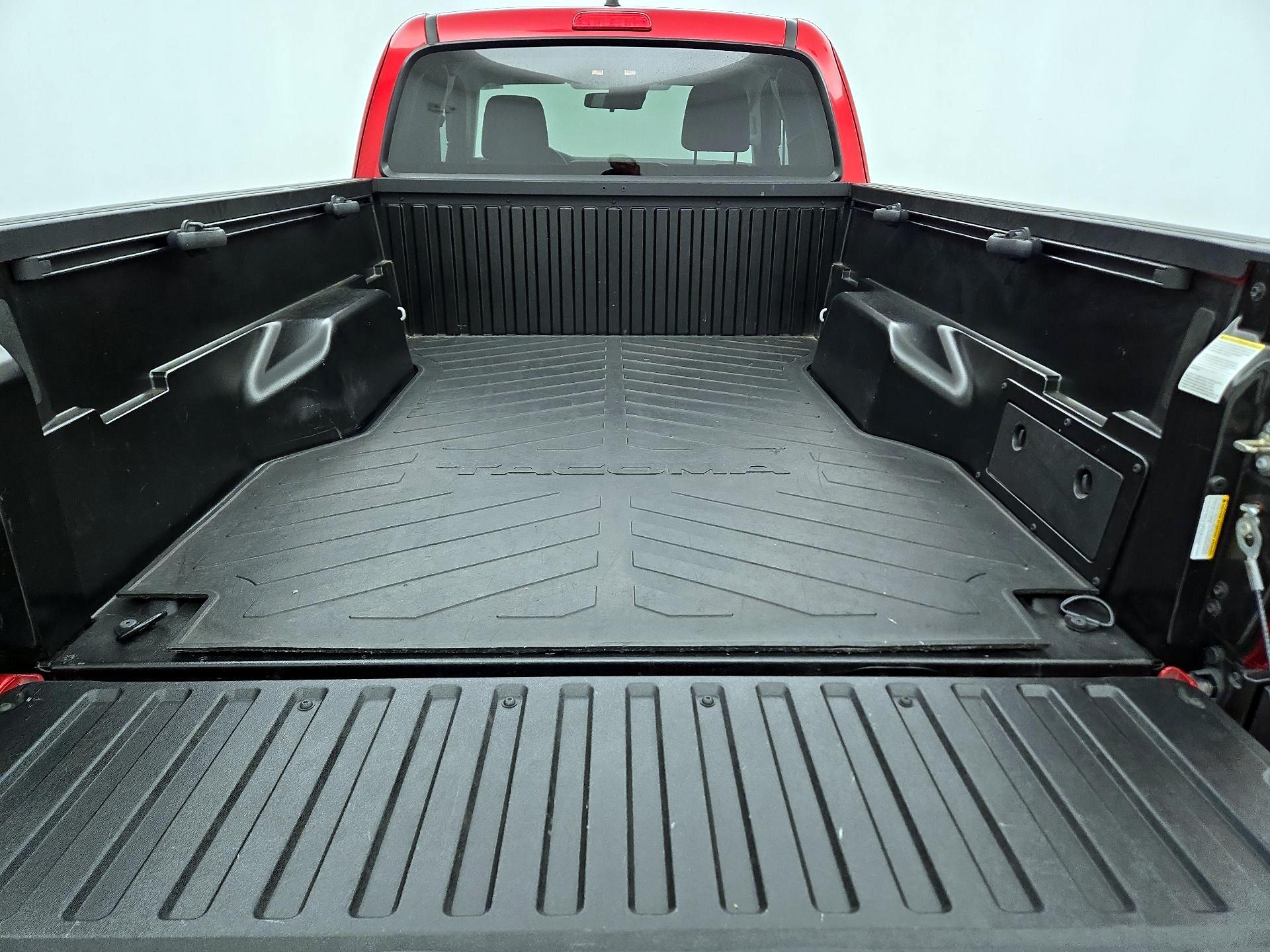 Thumbnail: 2020 Toyota Tacoma - 20