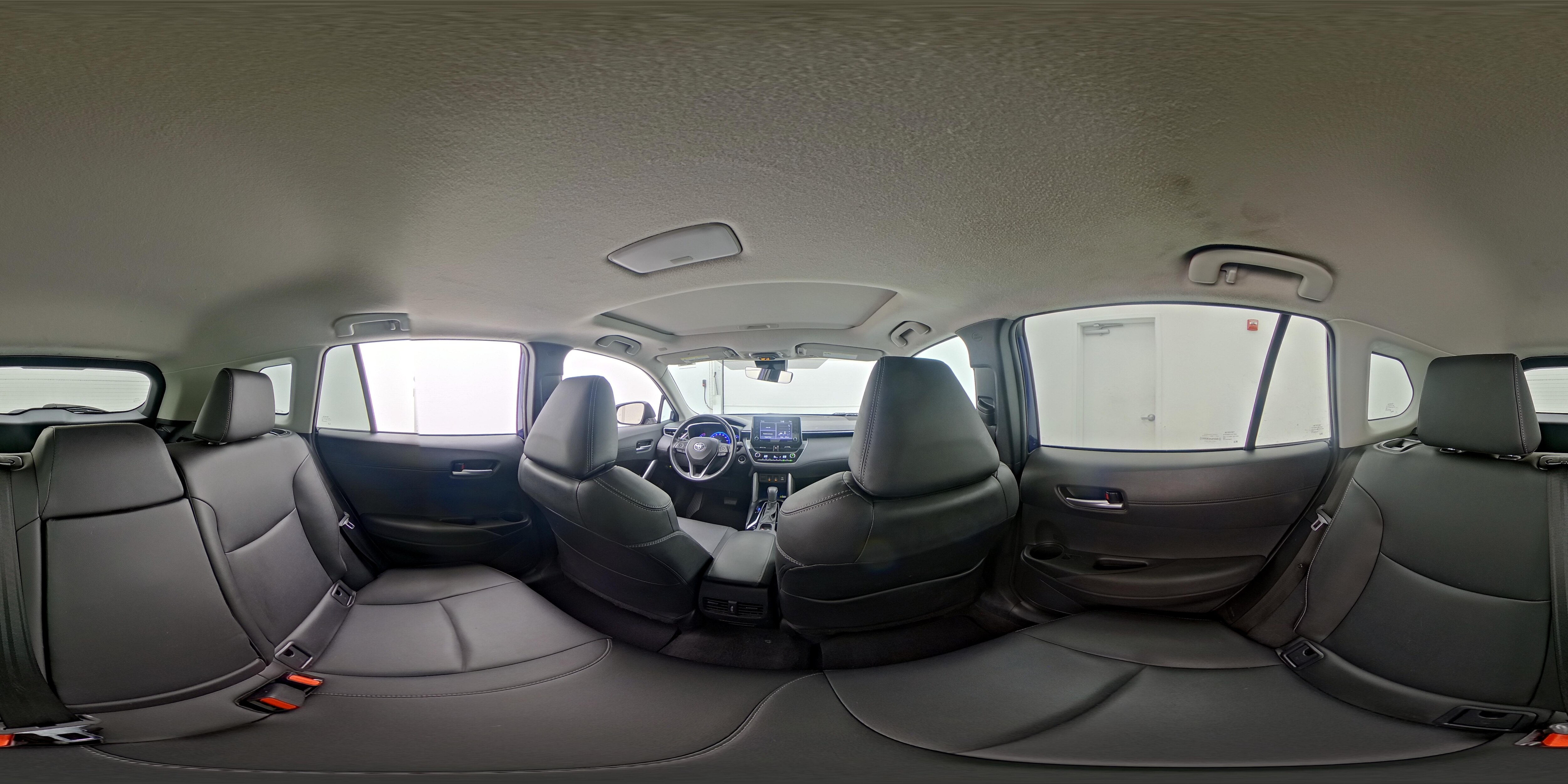 2022 Toyota Corolla Cross XLE - Photo 25