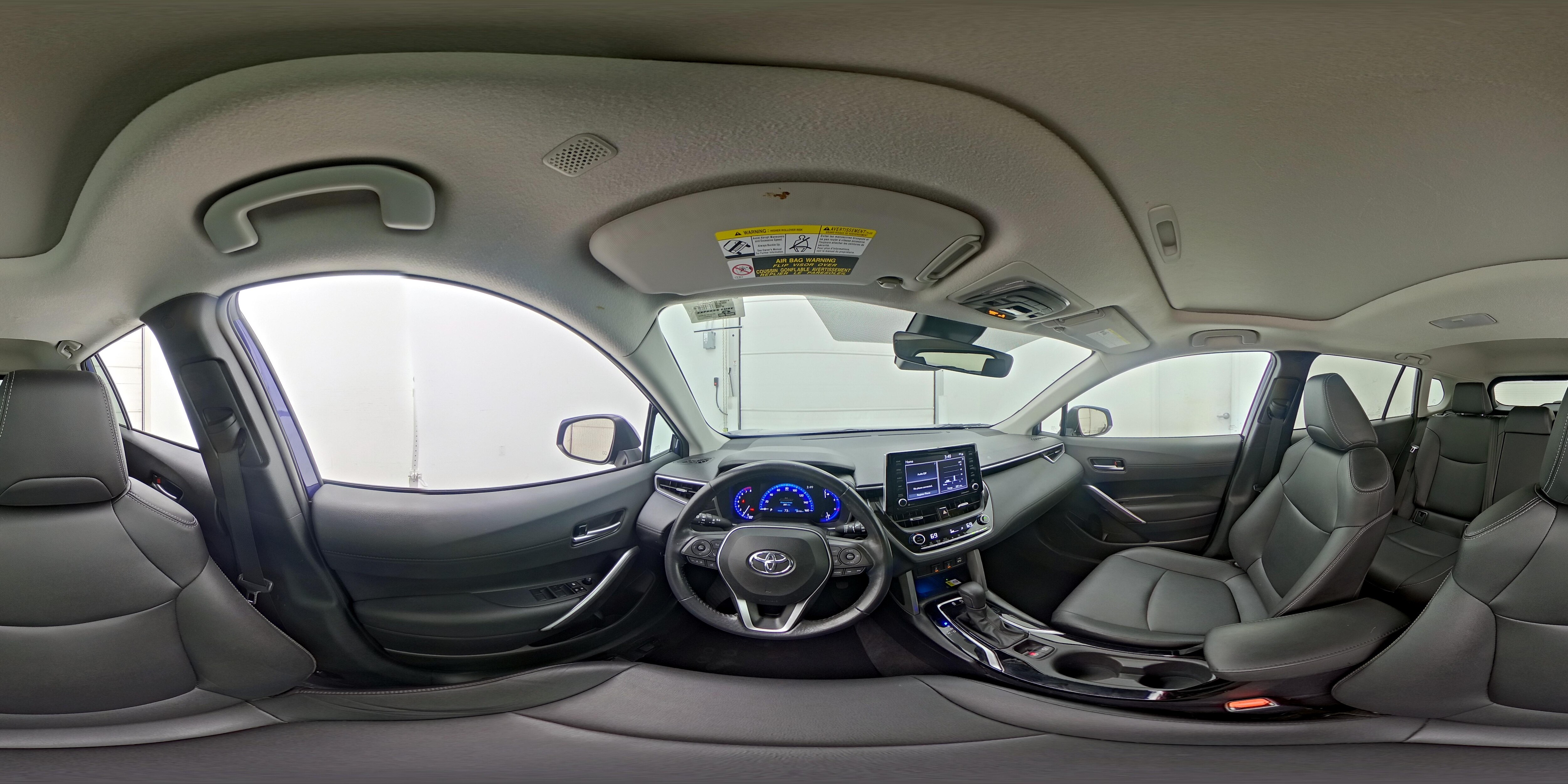 2022 Toyota Corolla Cross XLE - Photo 26
