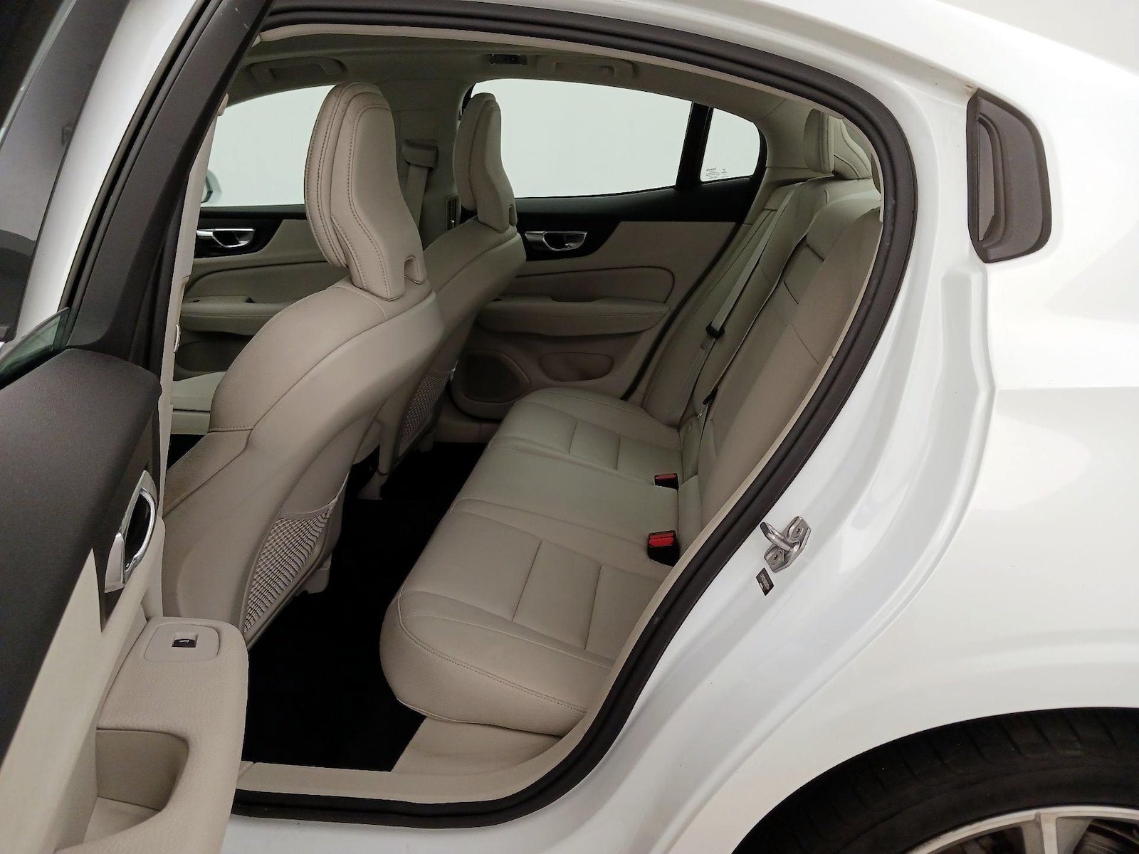 2019 Volvo S60 Momentum - Photo 22