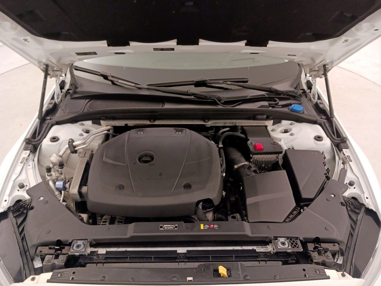 2019 Volvo S60 Momentum - Photo 24