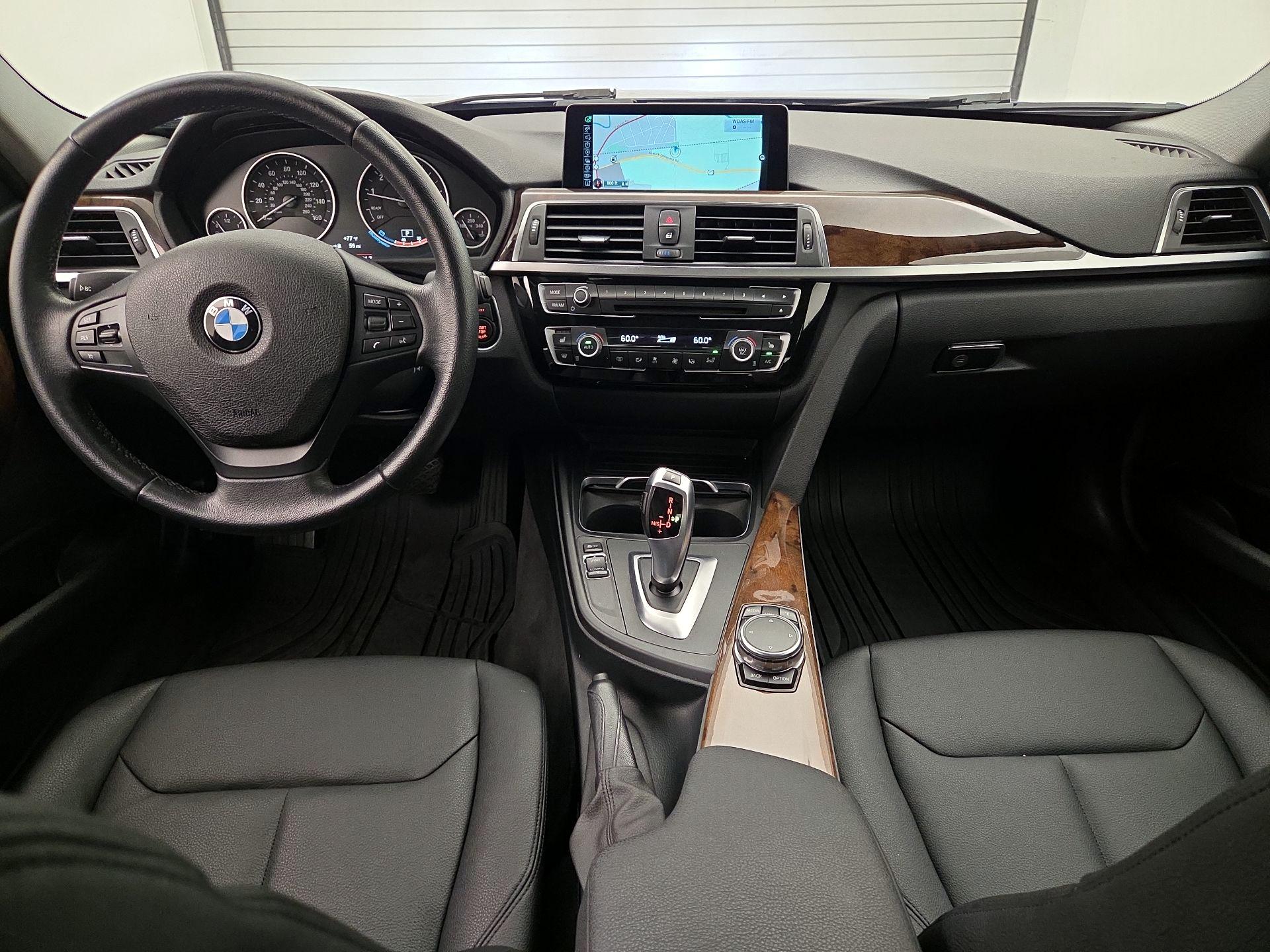 Thumbnail: 2016 BMW 3 Series - 9