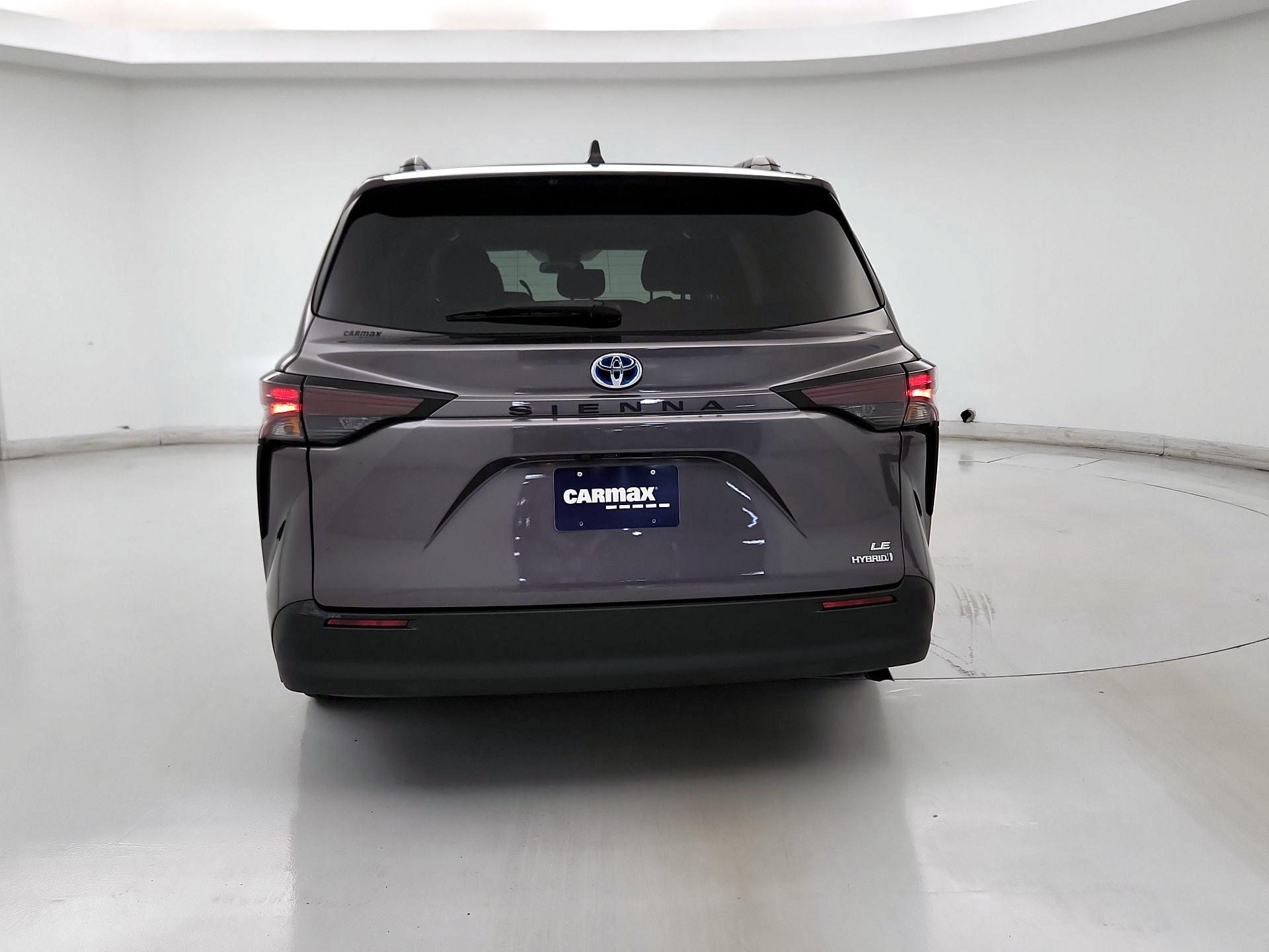 Thumbnail: 2023 Toyota Sienna - 6