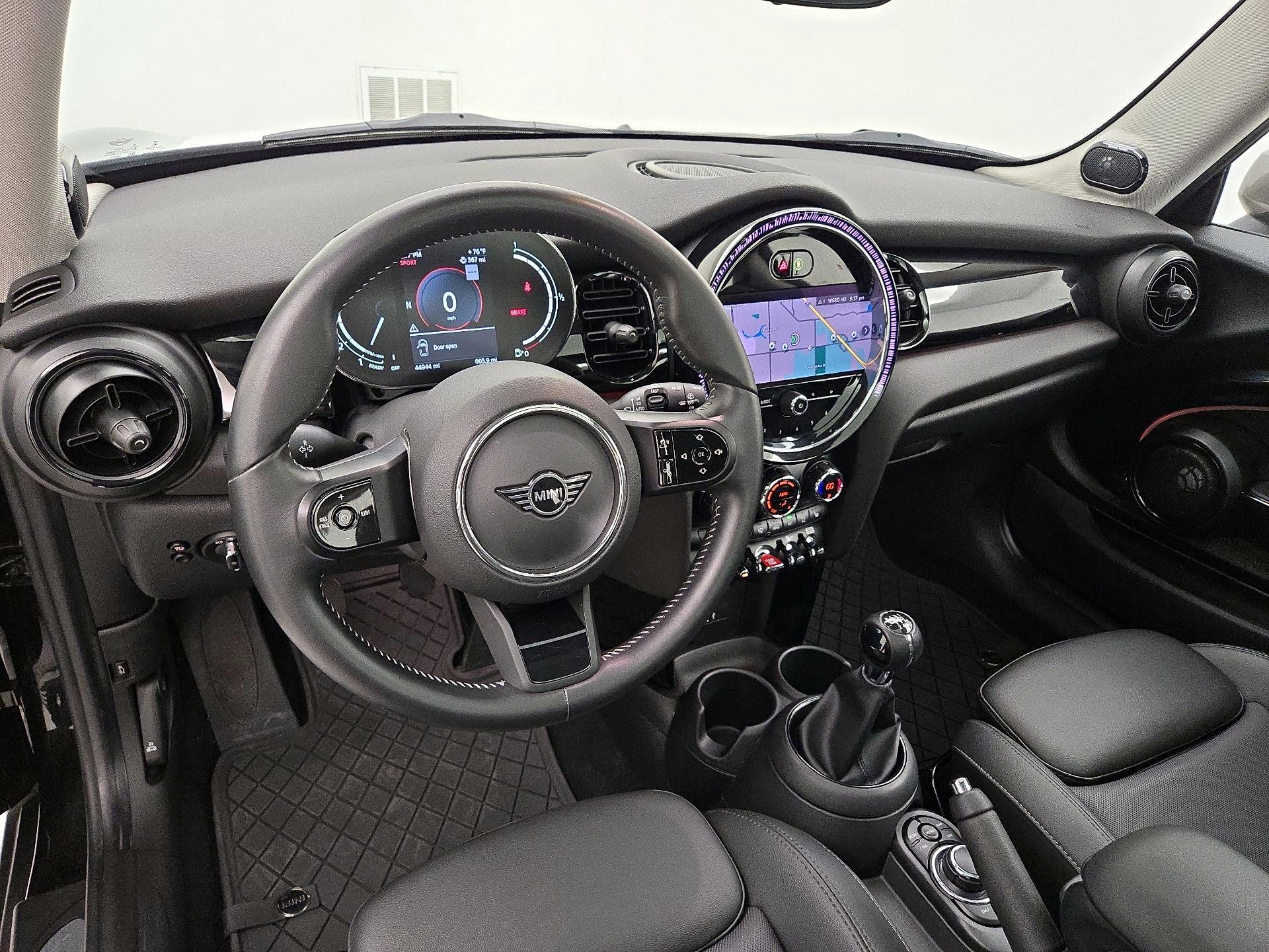 Thumbnail: 2022 MINI Cooper Hardtop - 9