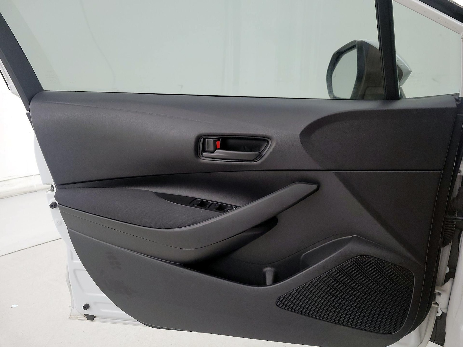 2022 Toyota Corolla LE - Photo 13