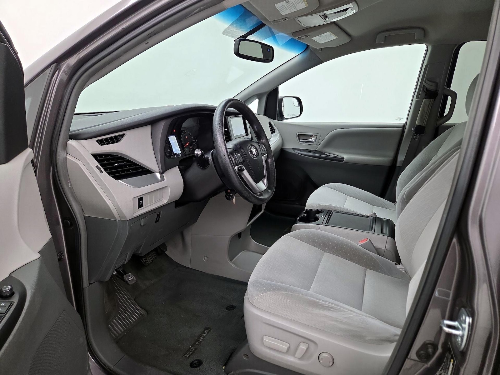 Power Seat(s) & Side Airbags