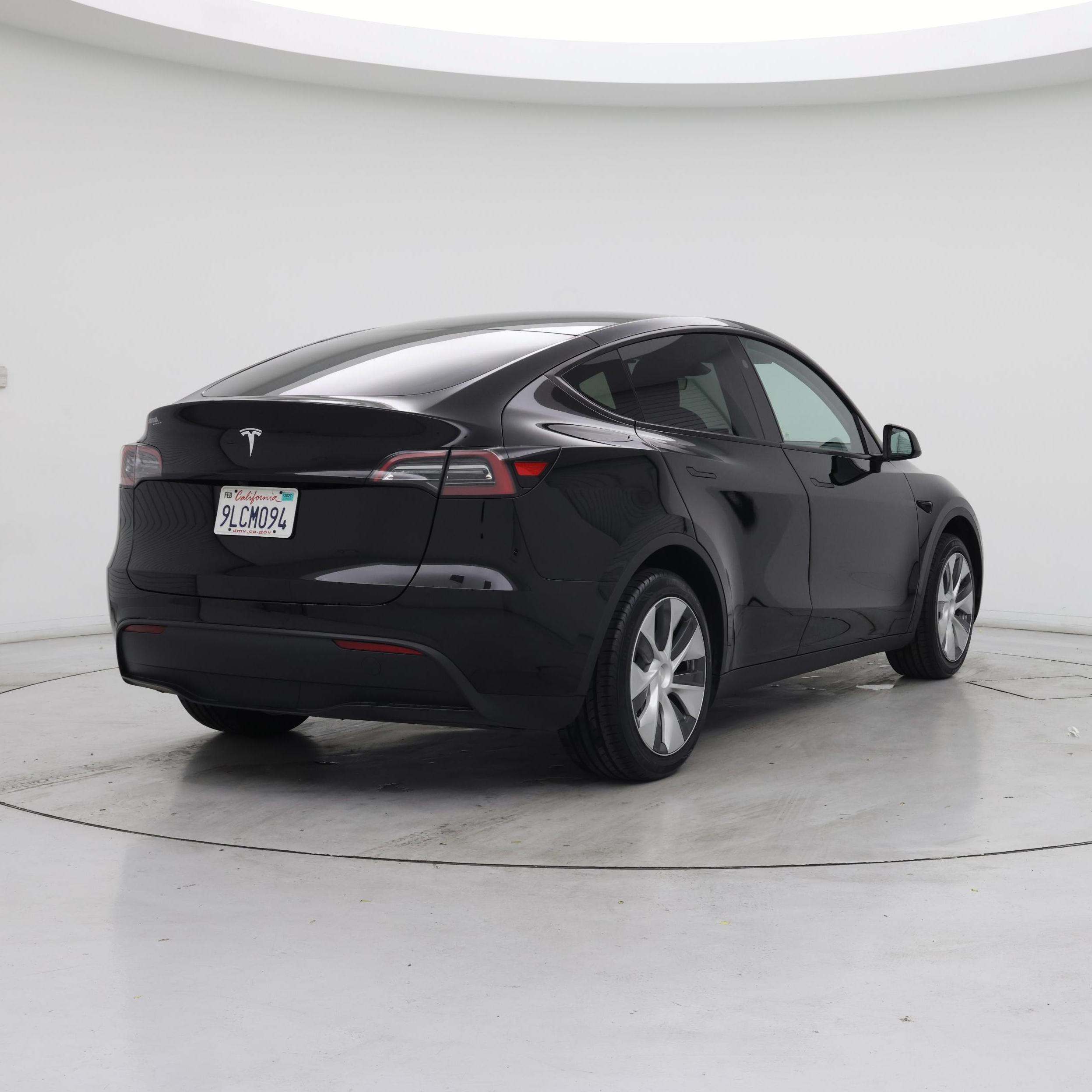 Thumbnail: 2024 Tesla Model Y - 8