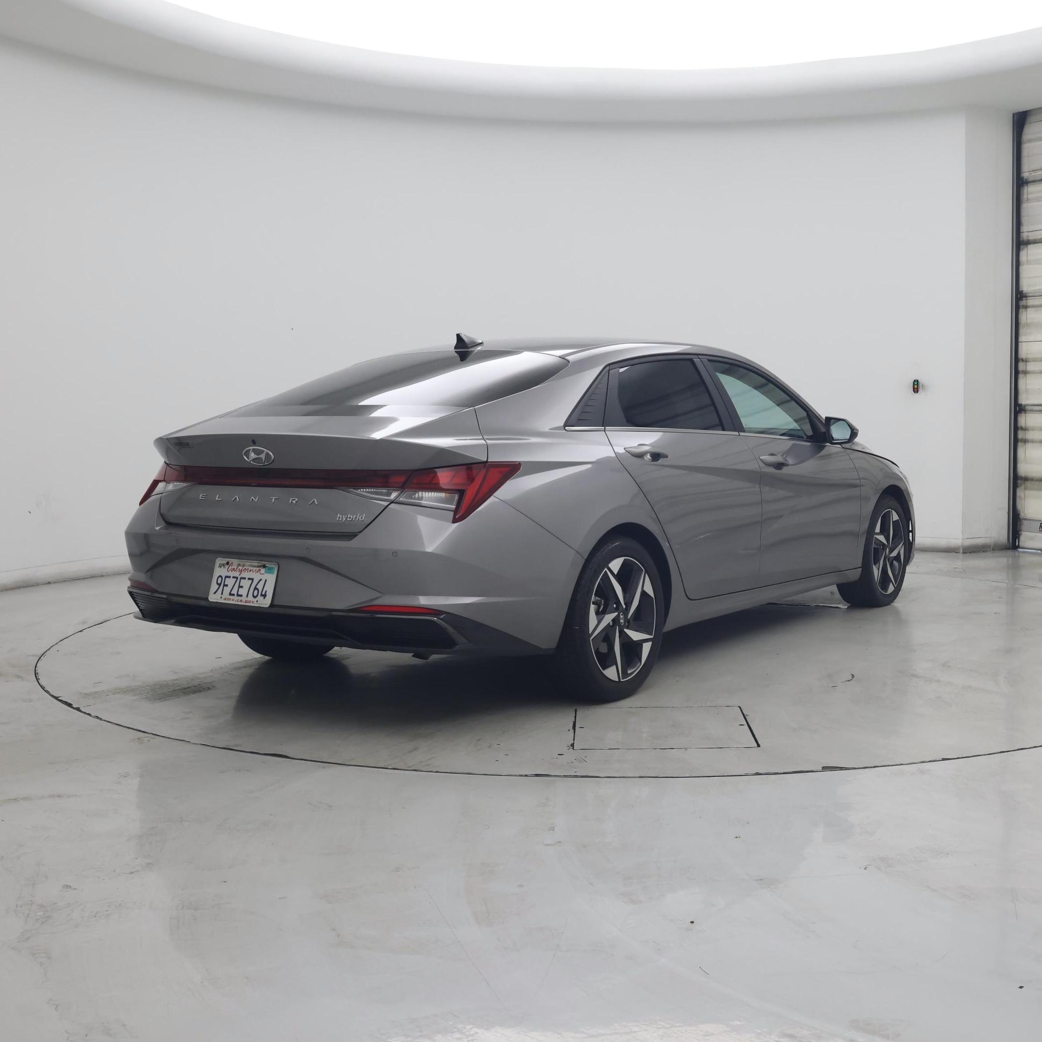 Thumbnail: 2023 Hyundai Elantra - 8
