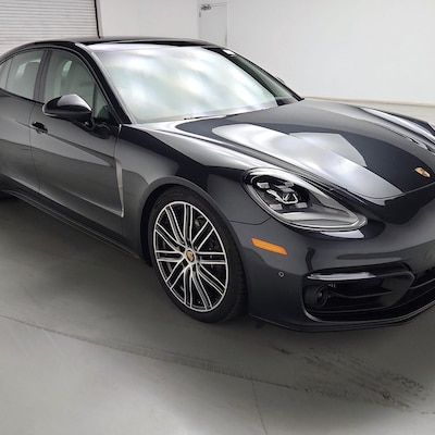 2023 Porsche Panamera 4 Platinum