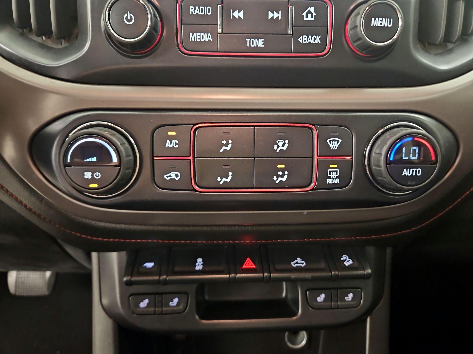 Thumbnail: 2016 GMC Canyon - 16