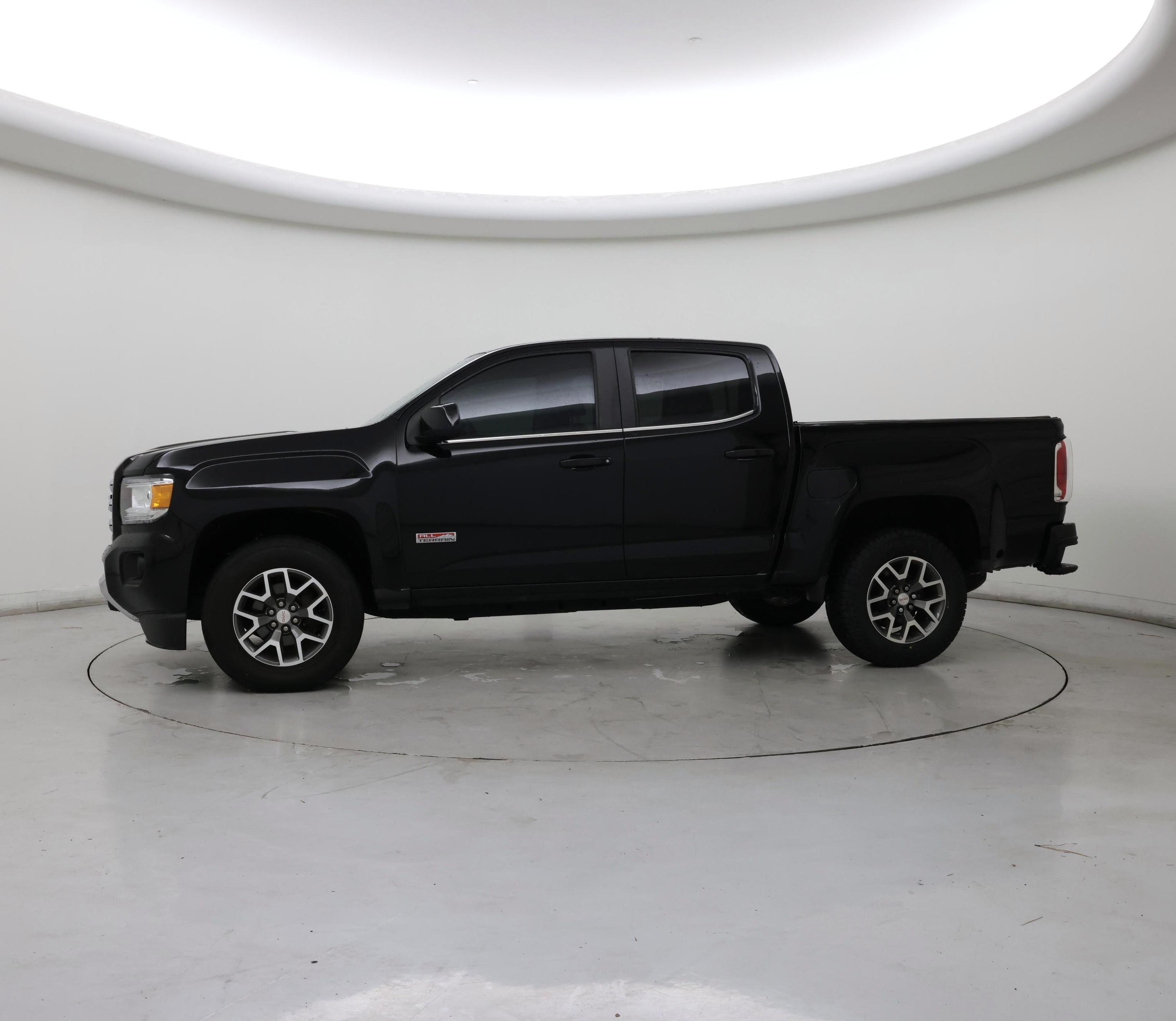 Thumbnail: 2016 GMC Canyon - 3