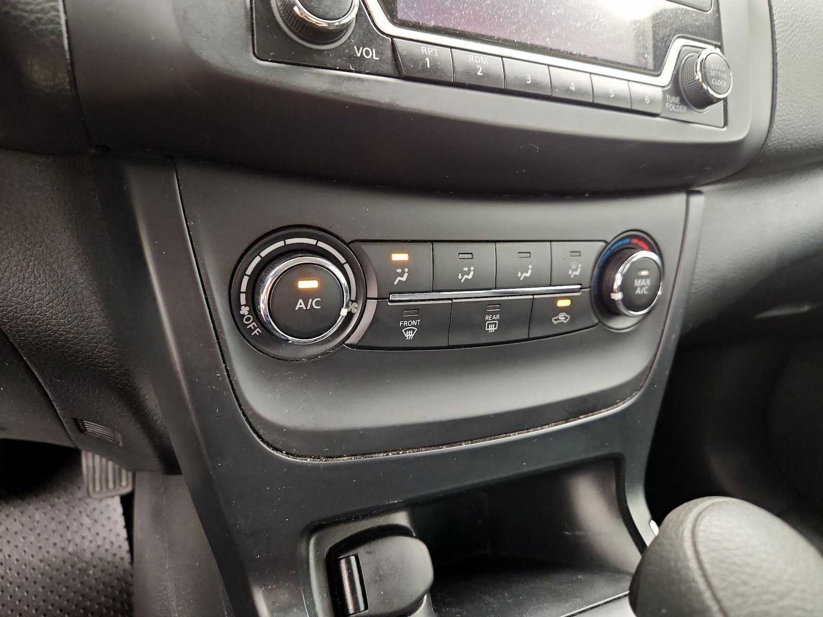 2018 Nissan Sentra S - Photo 15