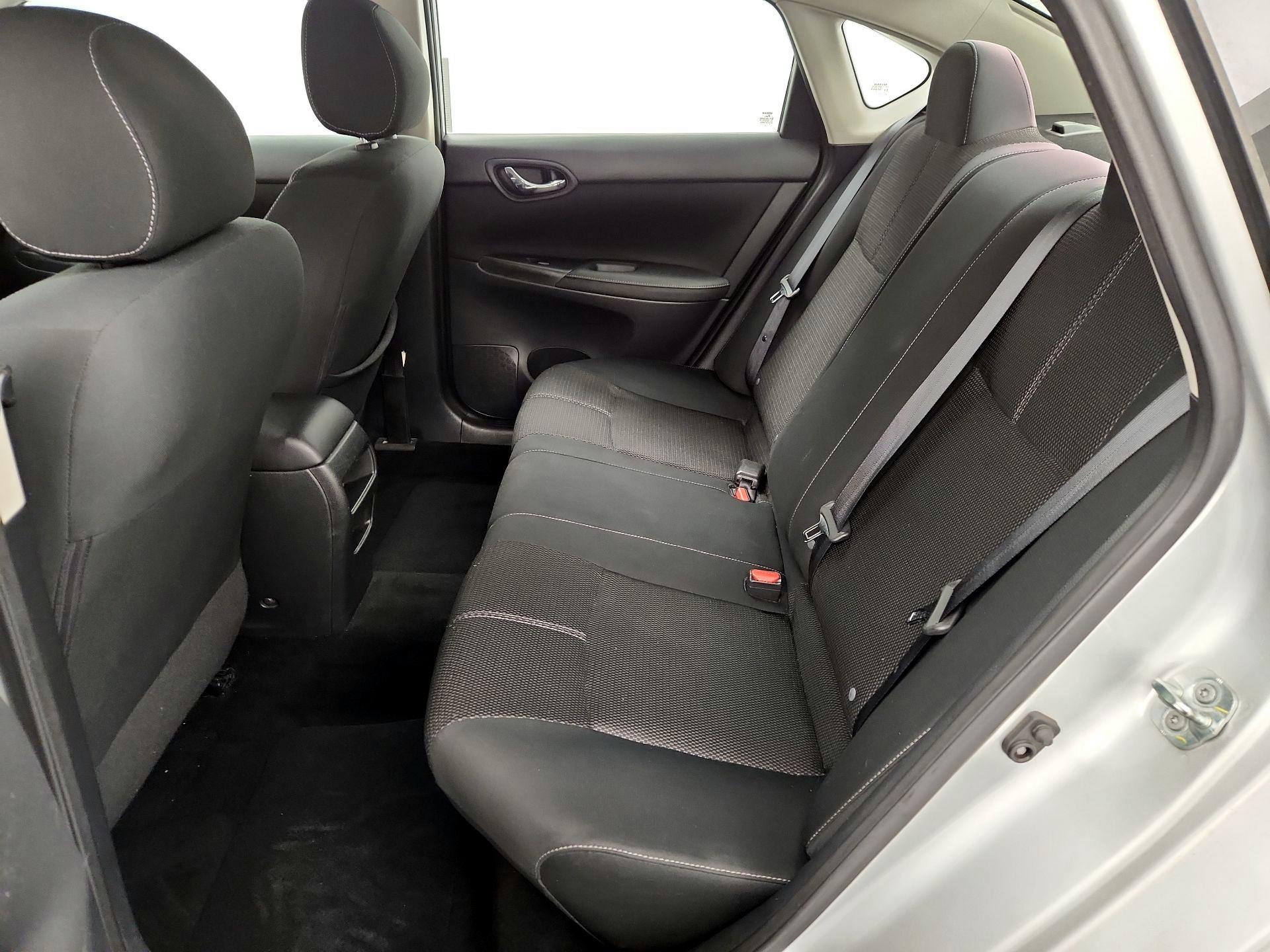 Thumbnail: 2018 Nissan Sentra - 17