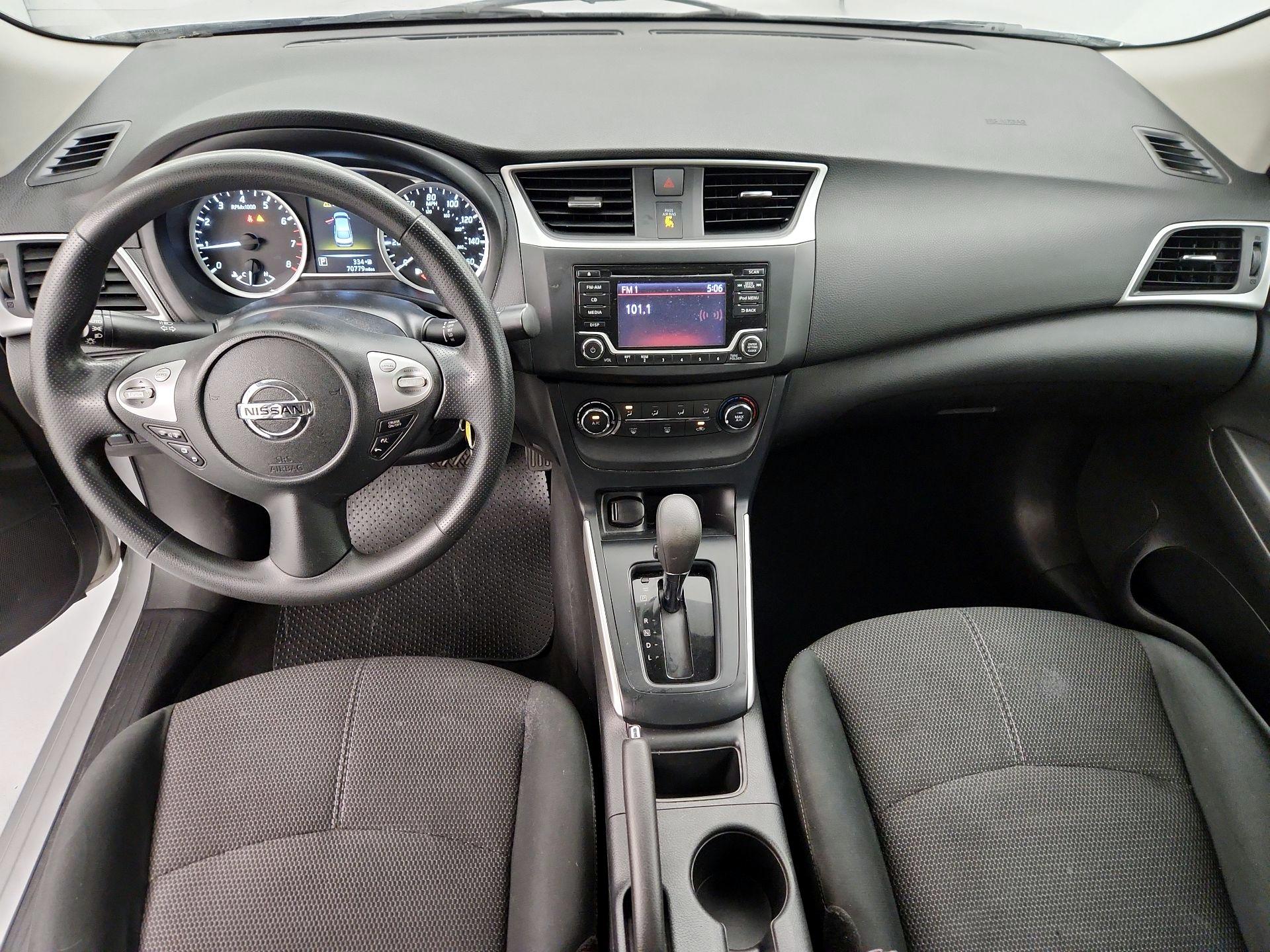 Thumbnail: 2018 Nissan Sentra - 8
