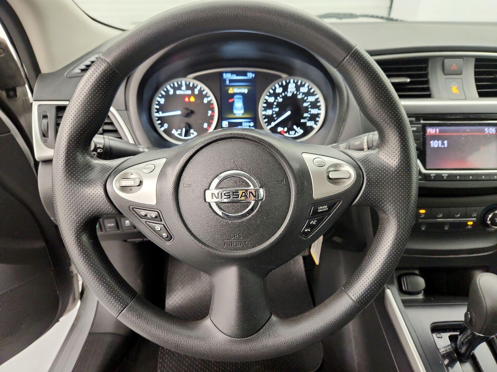 2018 Nissan Sentra S - Photo 9