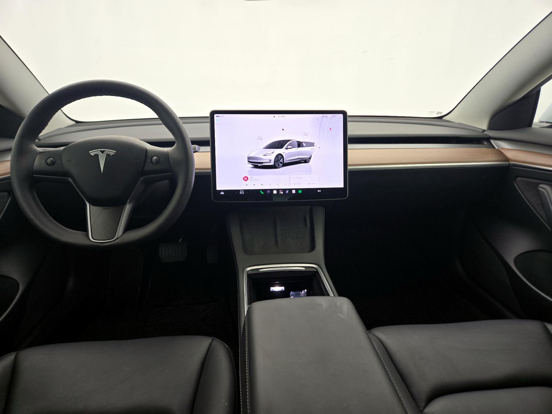 Thumbnail: 2023 Tesla Model 3 - 9