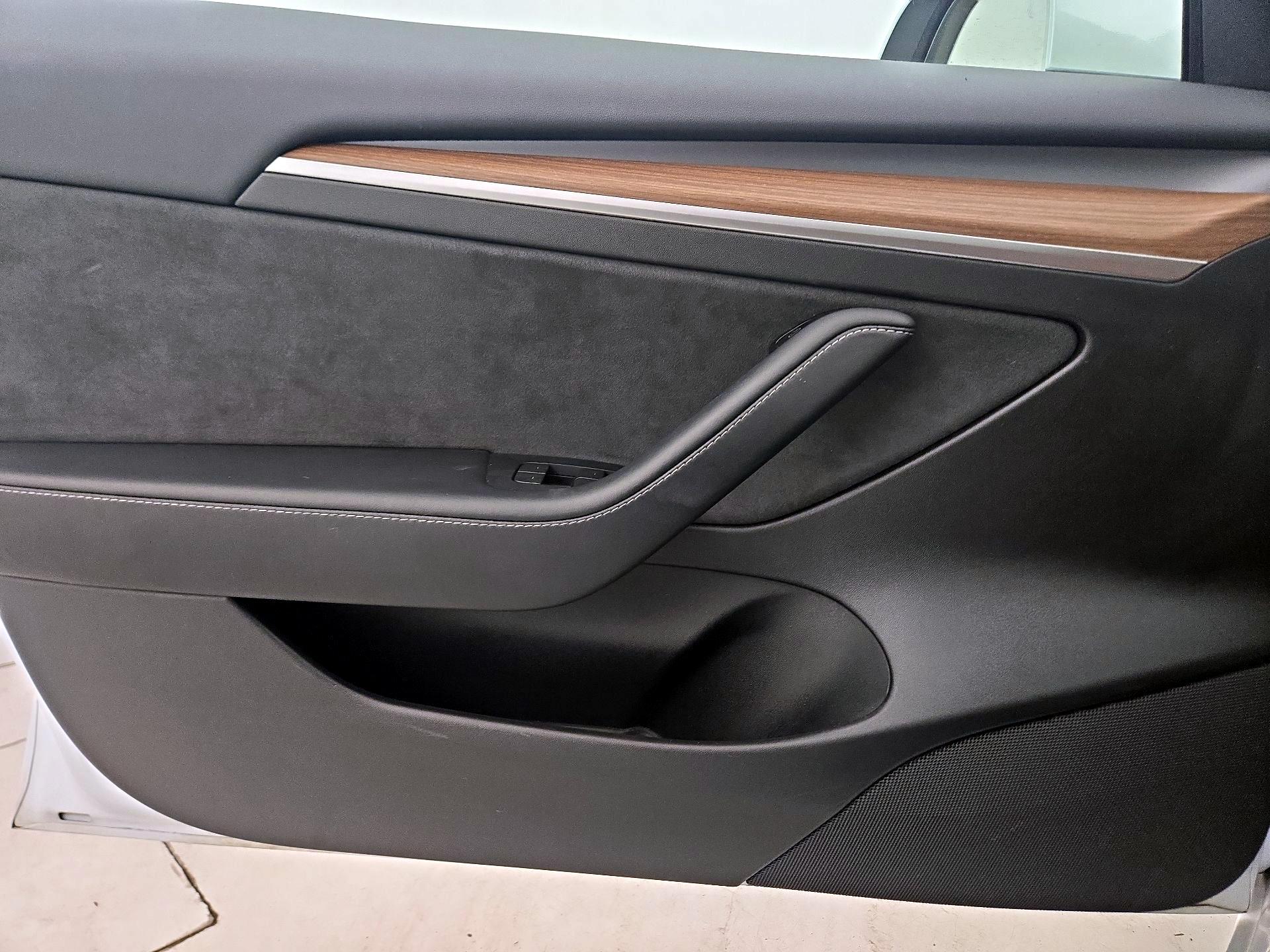Thumbnail: 2023 Tesla Model 3 - 12
