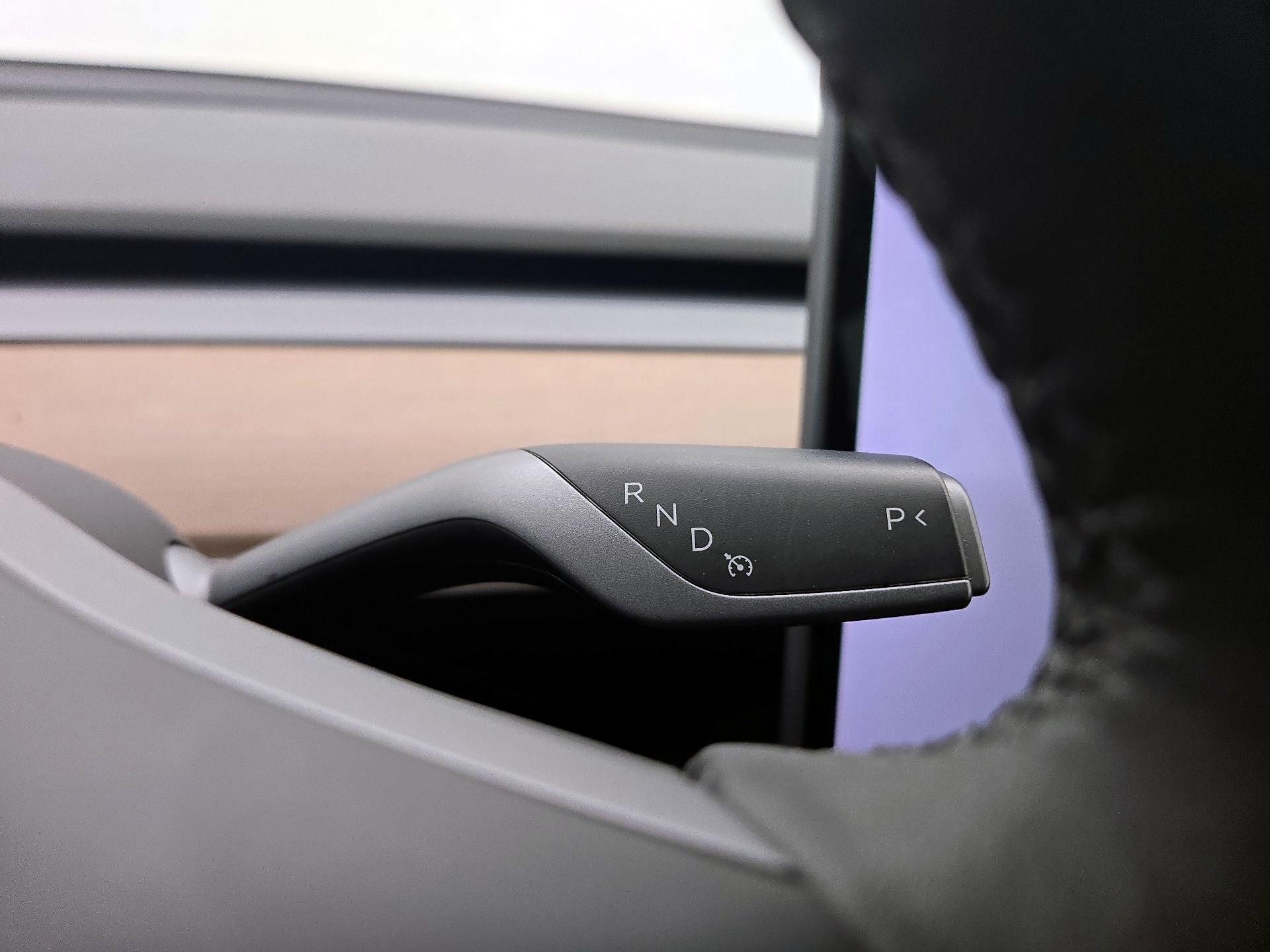 Thumbnail: 2023 Tesla Model 3 - 17