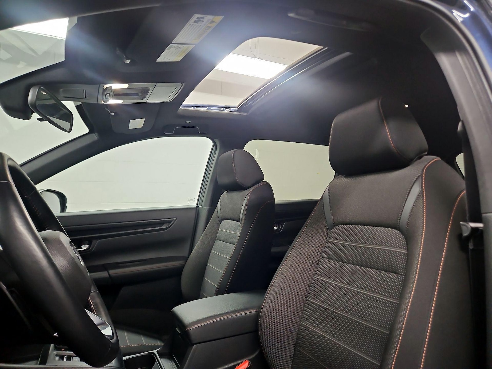 Sunroof(s) & Overhead Airbags