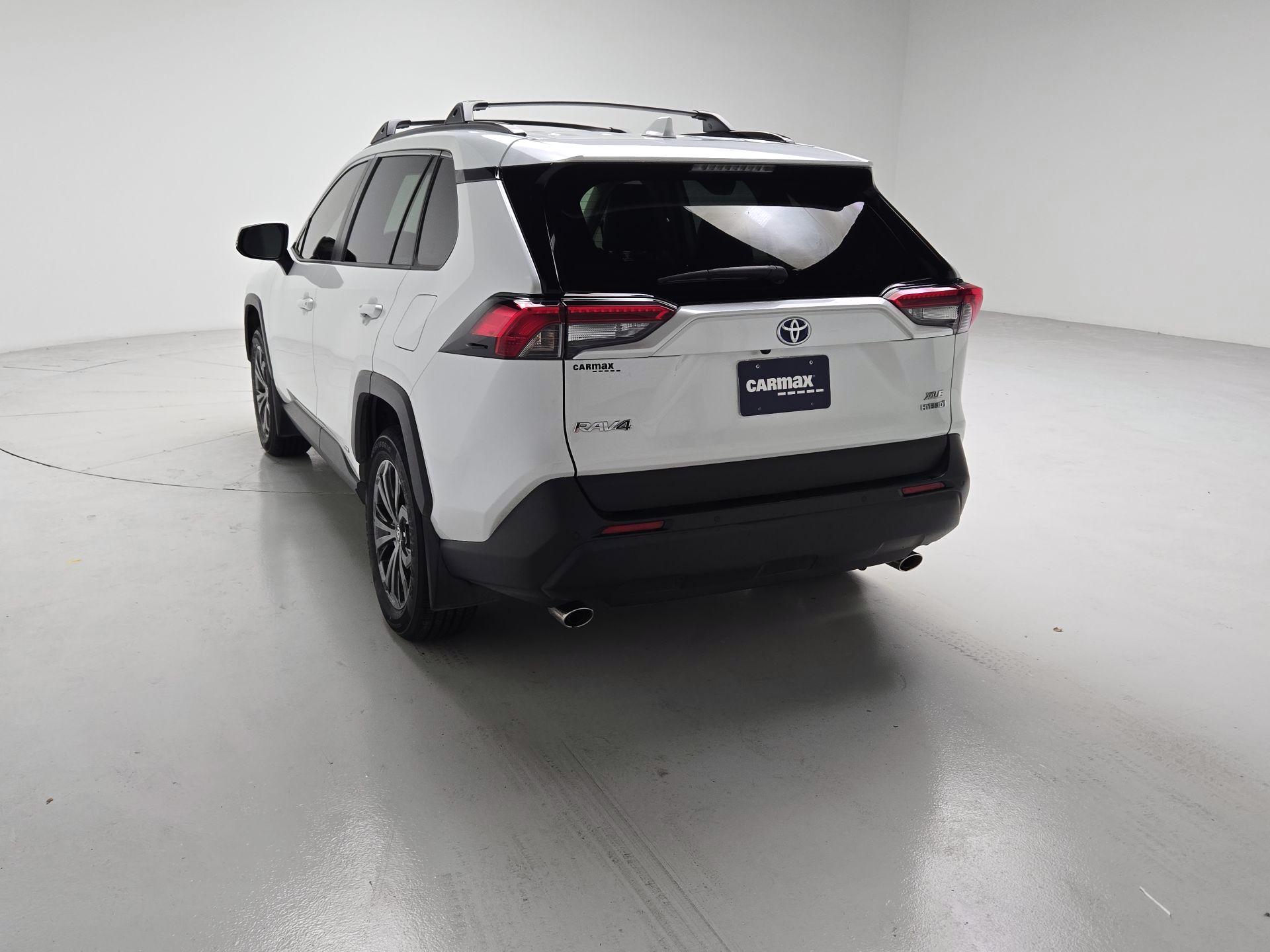 Thumbnail: 2023 Toyota RAV4 - 7