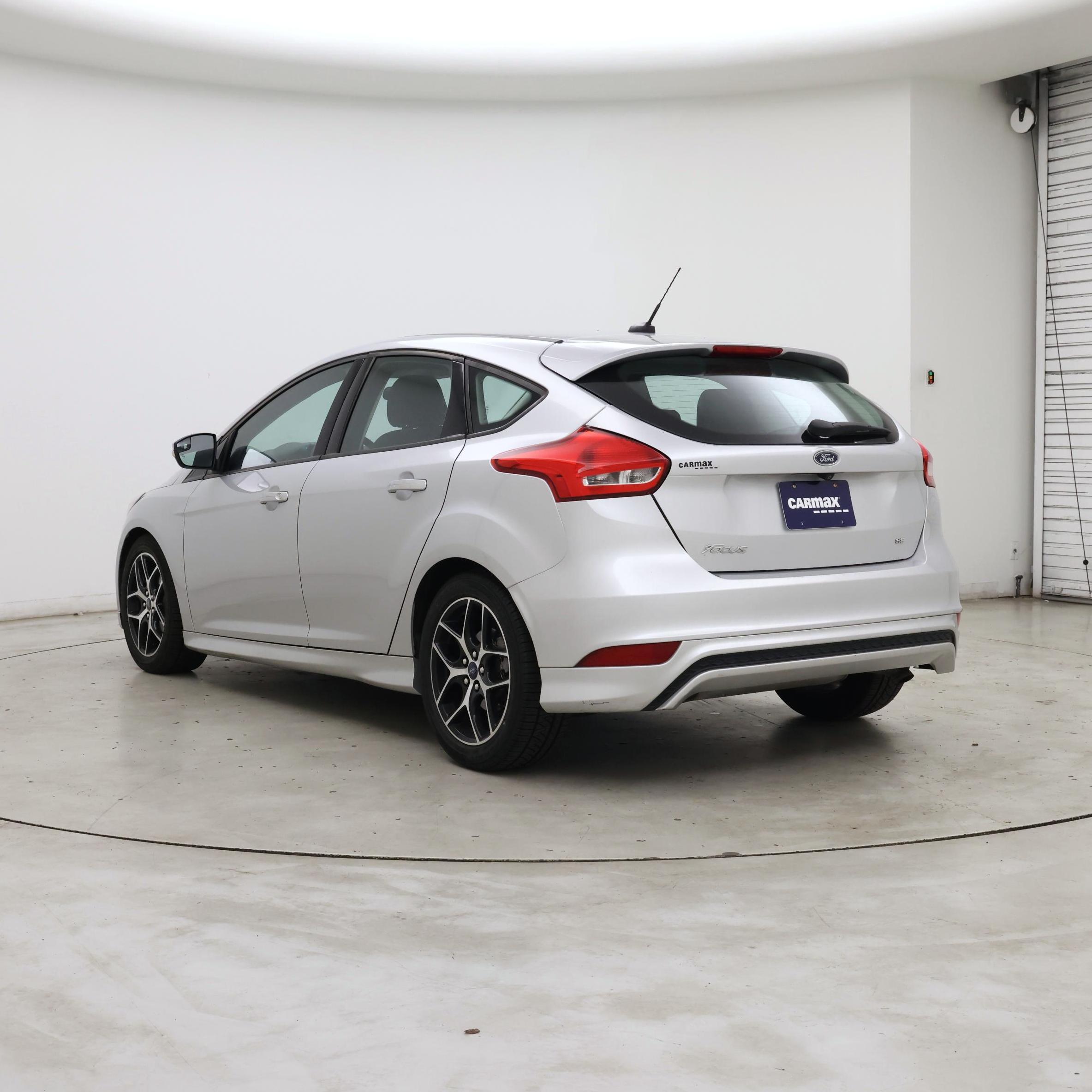Thumbnail: 2016 Ford Focus - 2
